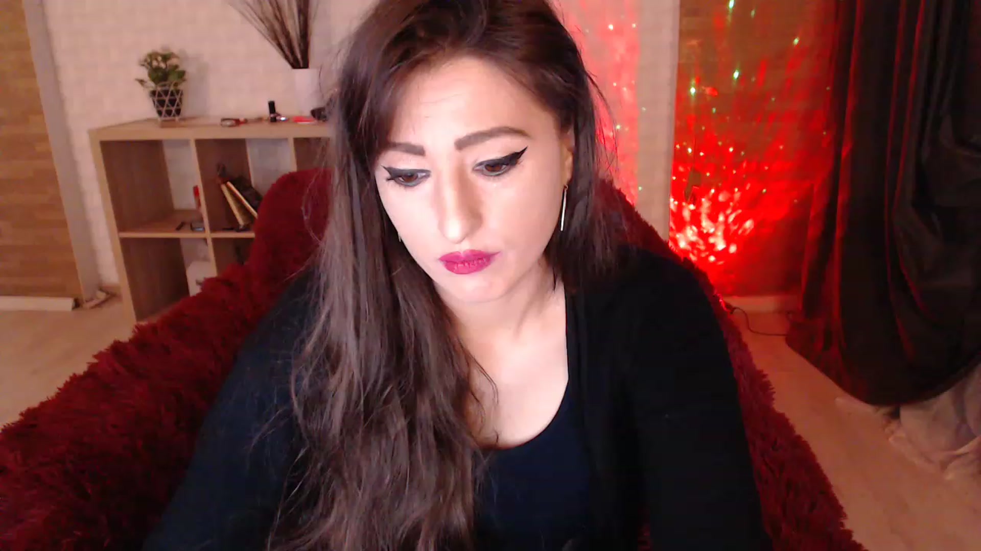 Gallery image thumbnail from HotRebbecca's myfreecams stream on, 12/06/2022, 07:25 image 3 of 20