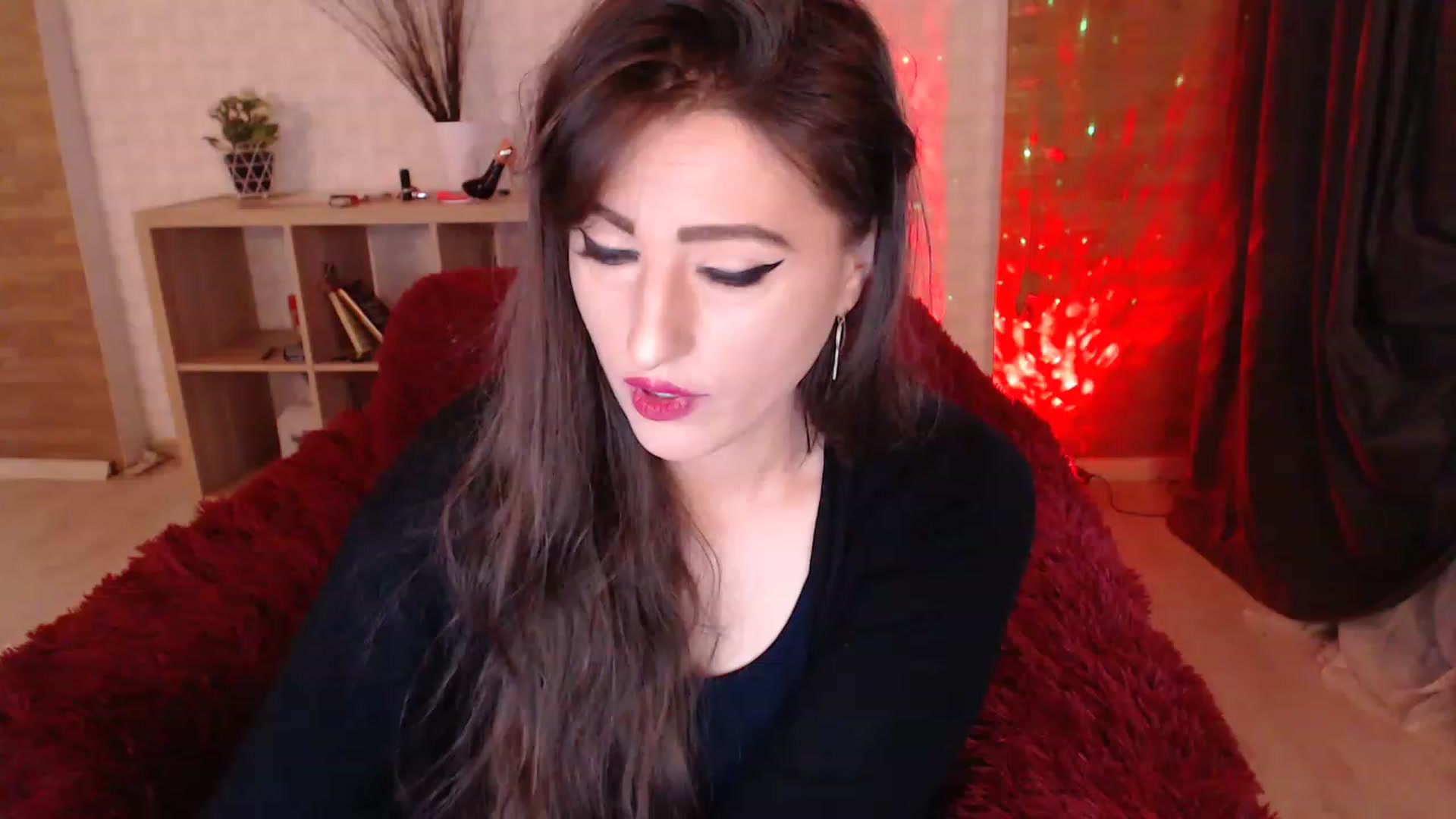 Gallery image thumbnail from HotRebbecca's myfreecams stream on, 12/06/2022, 07:25 image 13 of 20