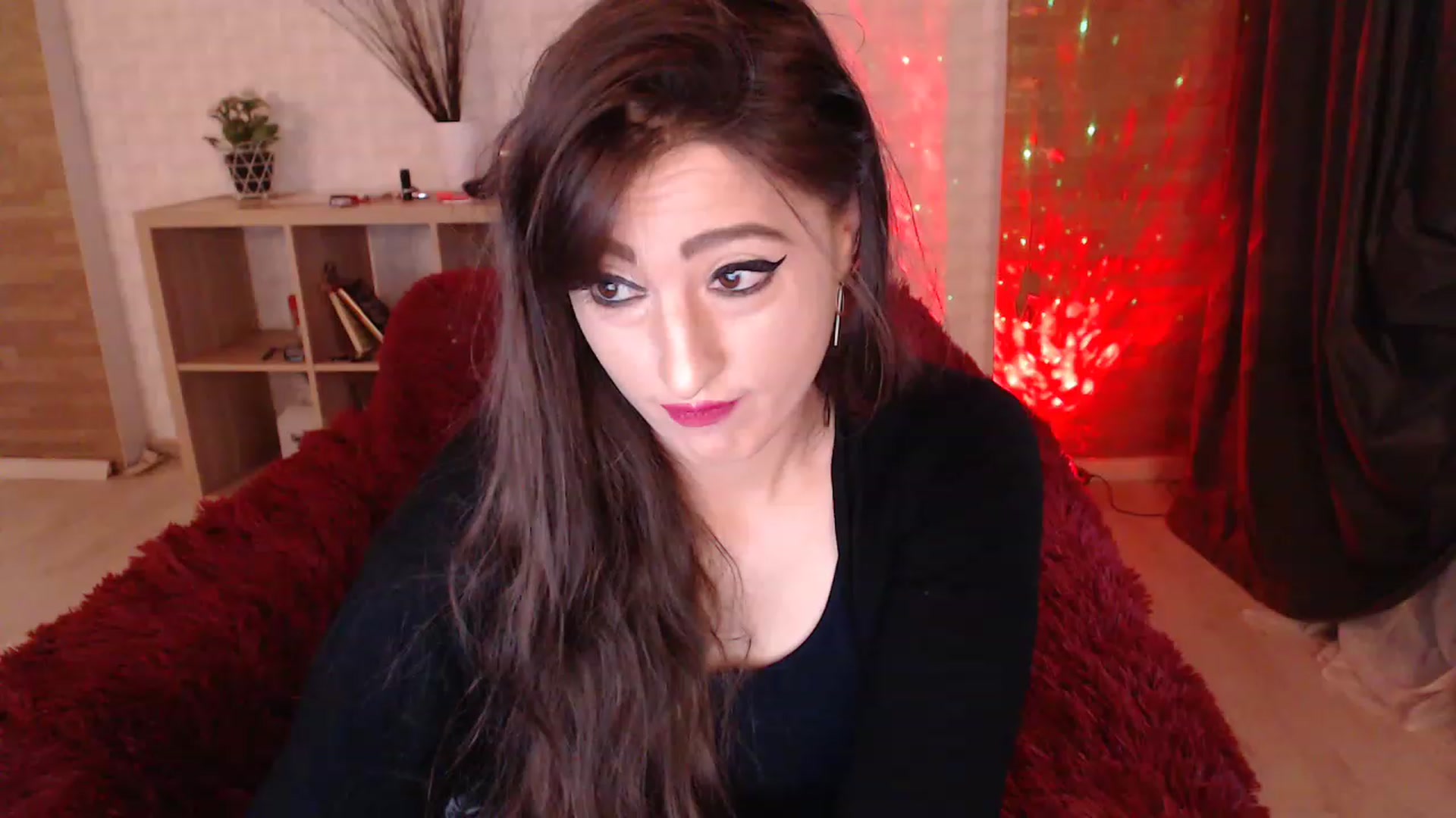 Gallery image thumbnail from HotRebbecca's myfreecams stream on, 12/06/2022, 07:25 image 7 of 20