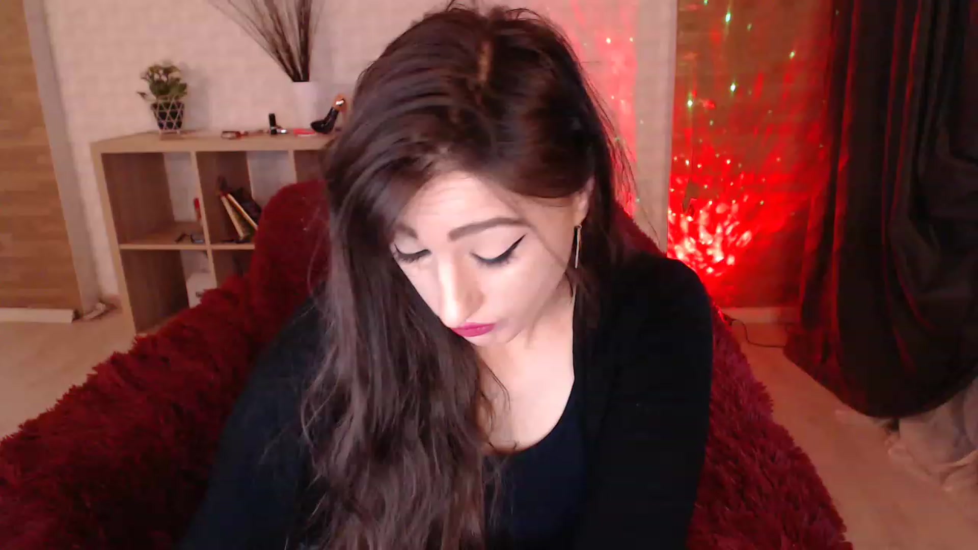 Gallery image thumbnail from HotRebbecca's myfreecams stream on, 12/06/2022, 07:25 image 6 of 20
