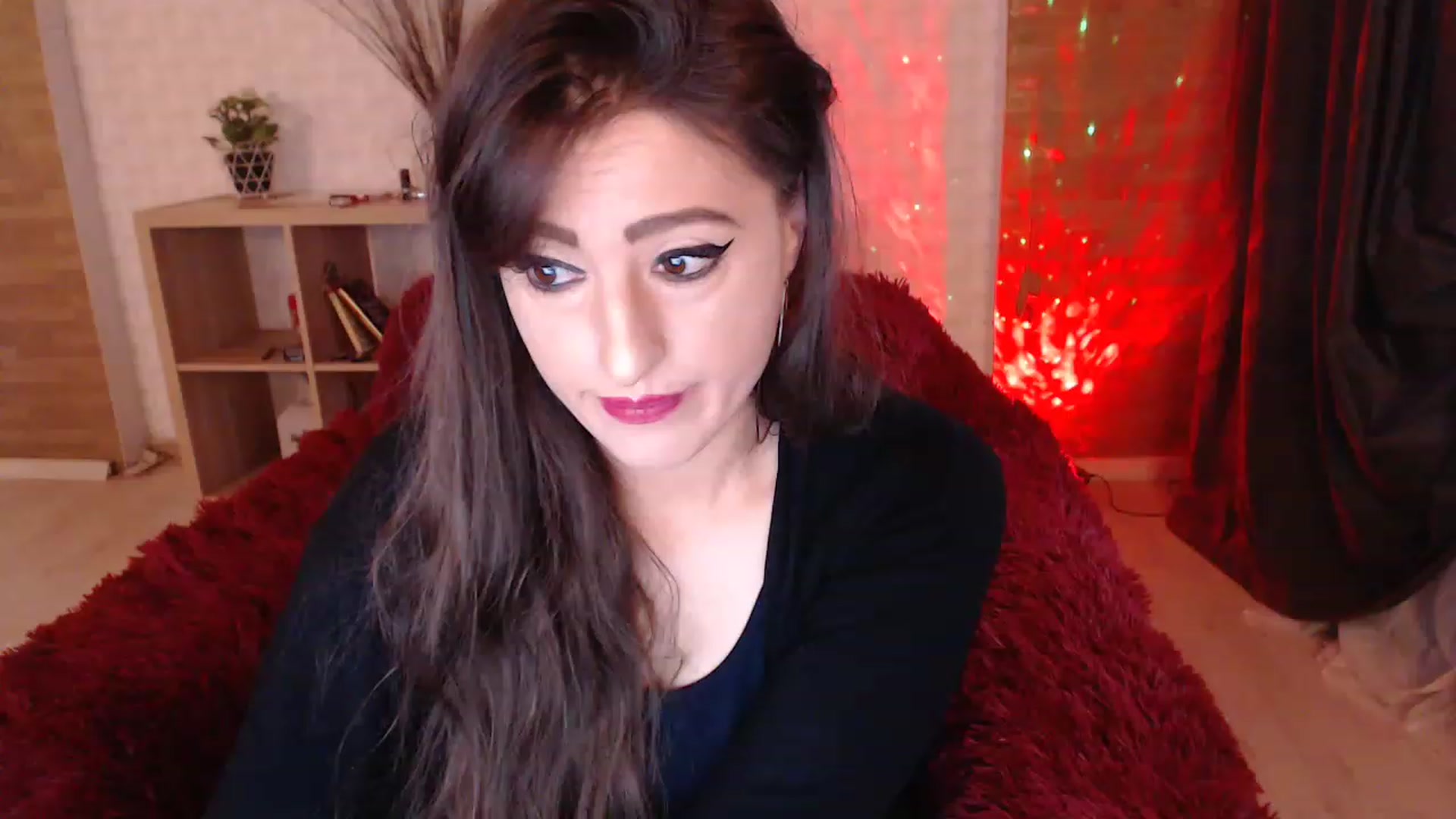 Gallery image thumbnail from HotRebbecca's myfreecams stream on, 12/06/2022, 07:25 image 11 of 20