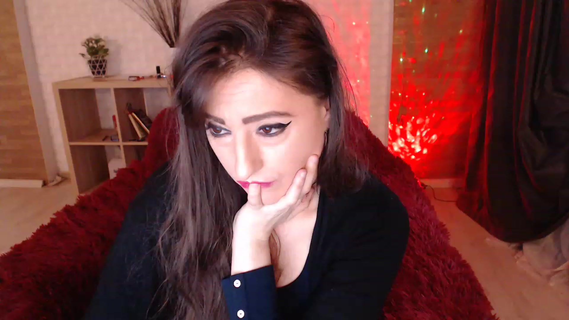Gallery image thumbnail from HotRebbecca's myfreecams stream on, 12/06/2022, 07:25 image 14 of 20