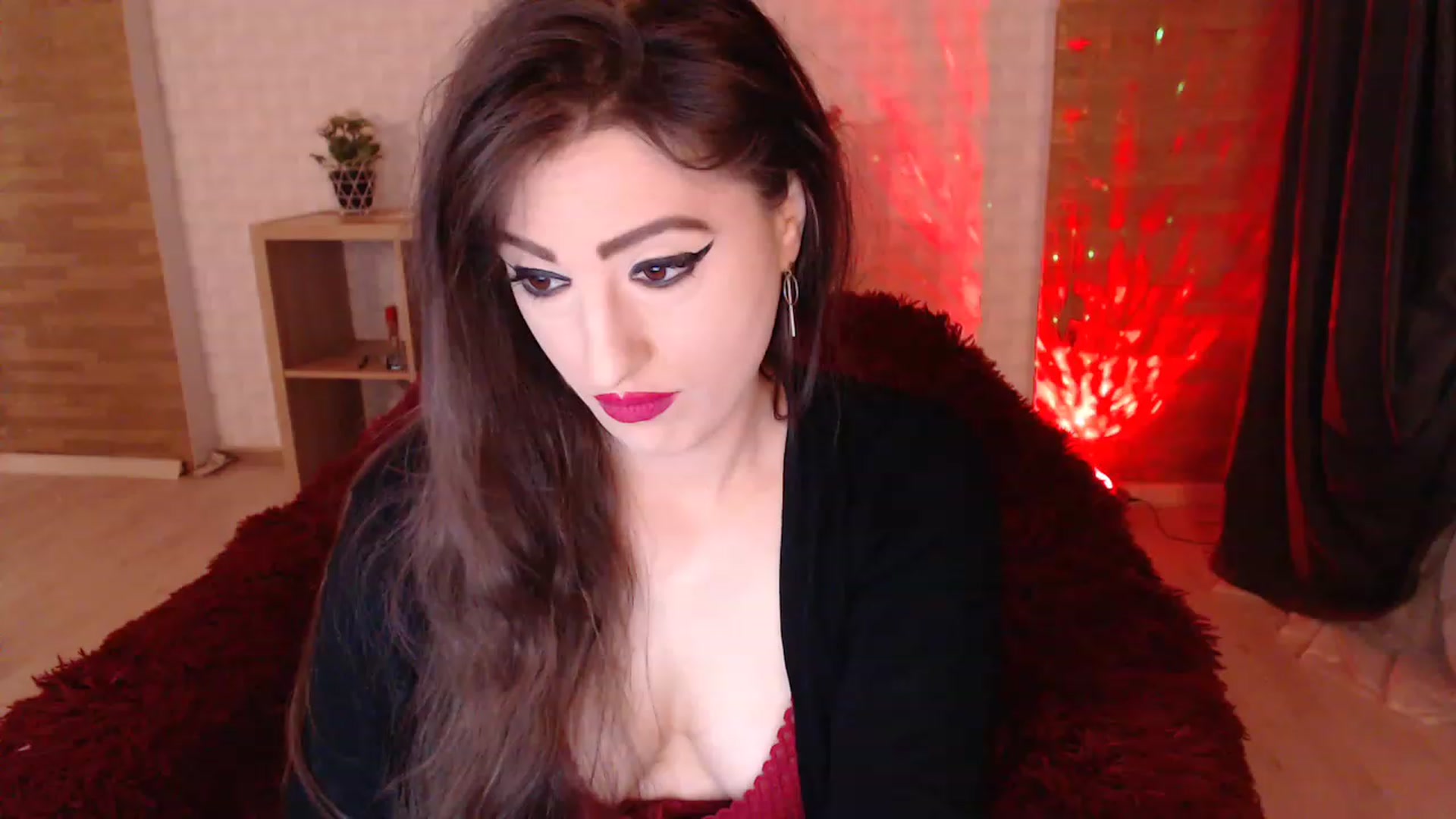 Gallery image thumbnail from HotRebbecca's myfreecams stream on, 12/08/2022, 01:36 image 8 of 20