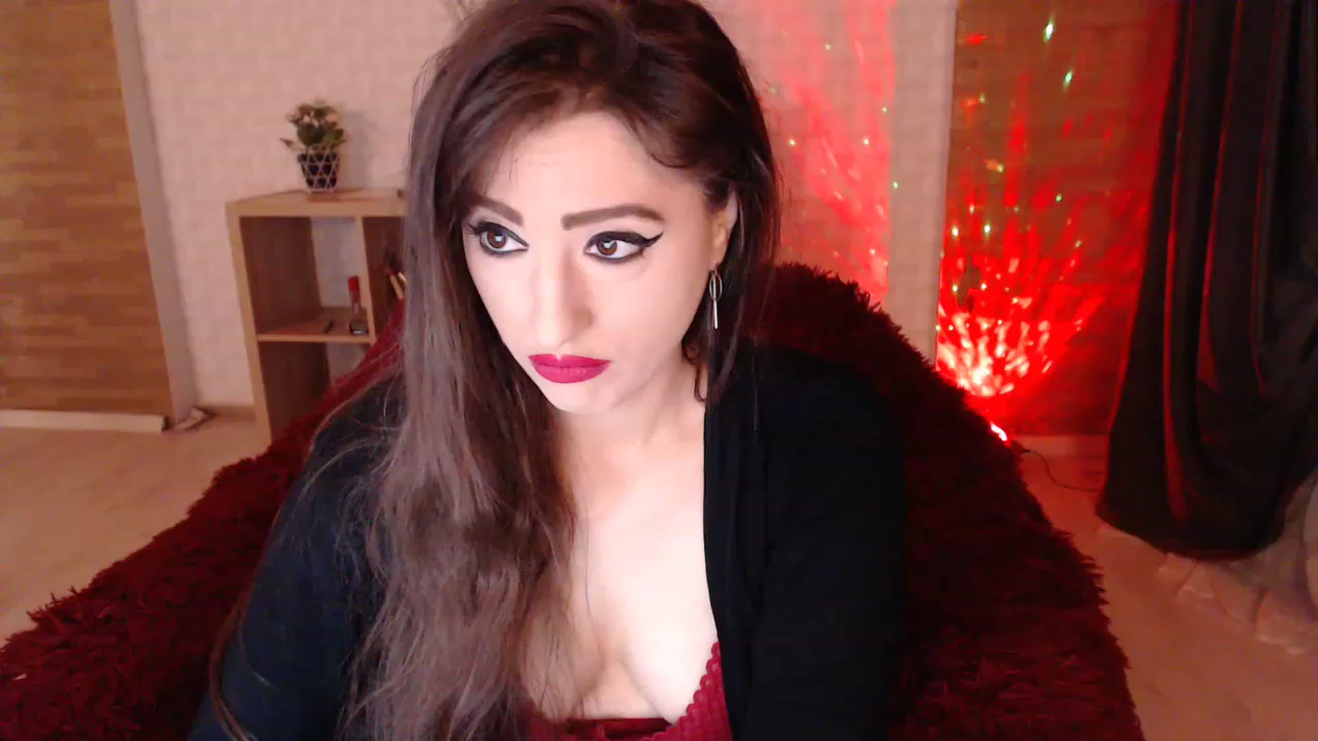 Gallery image thumbnail from HotRebbecca's myfreecams stream on, 12/08/2022, 01:36 image 18 of 20