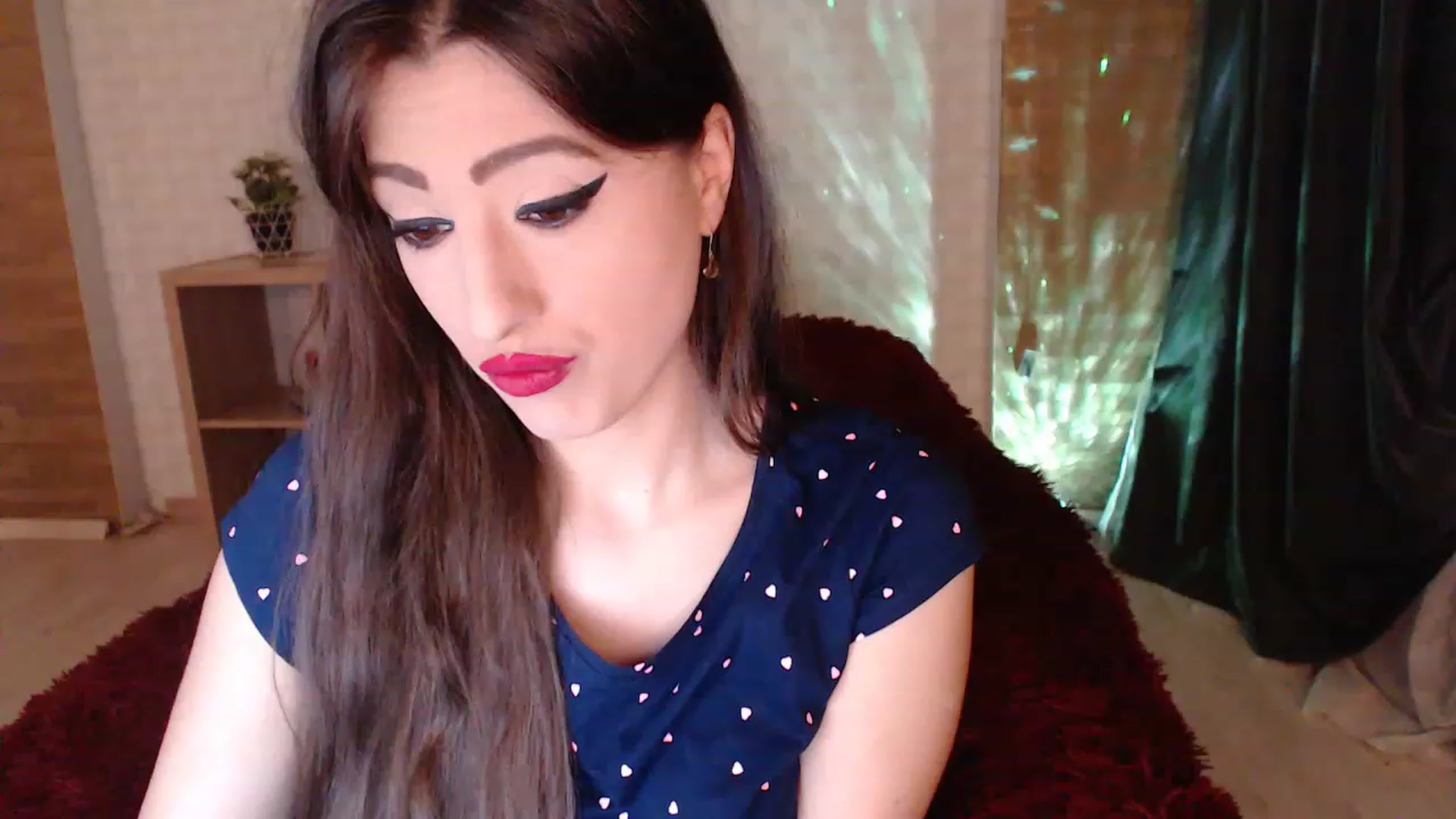 Gallery image thumbnail from HotRebbecca's myfreecams stream on, 12/12/2022, 03:01 image 2 of 20