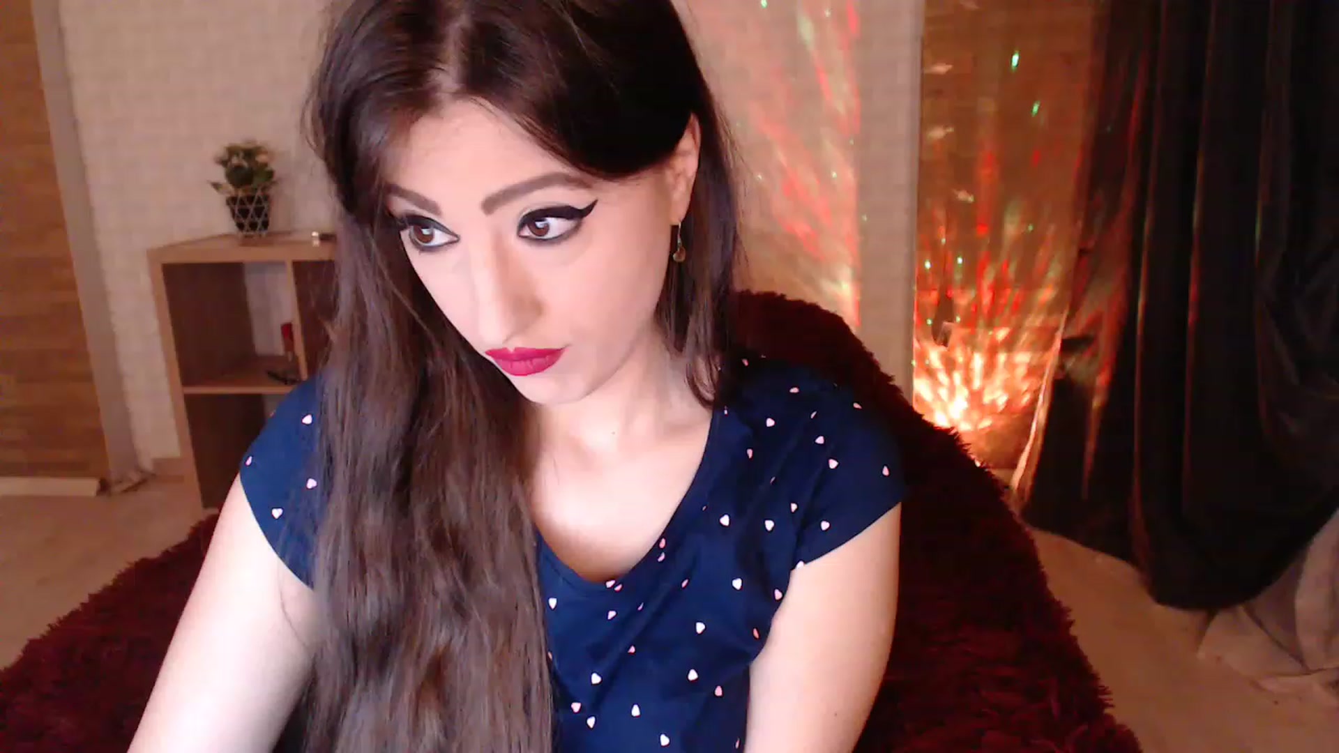 Gallery image thumbnail from HotRebbecca's myfreecams stream on, 12/12/2022, 03:01 image 3 of 20