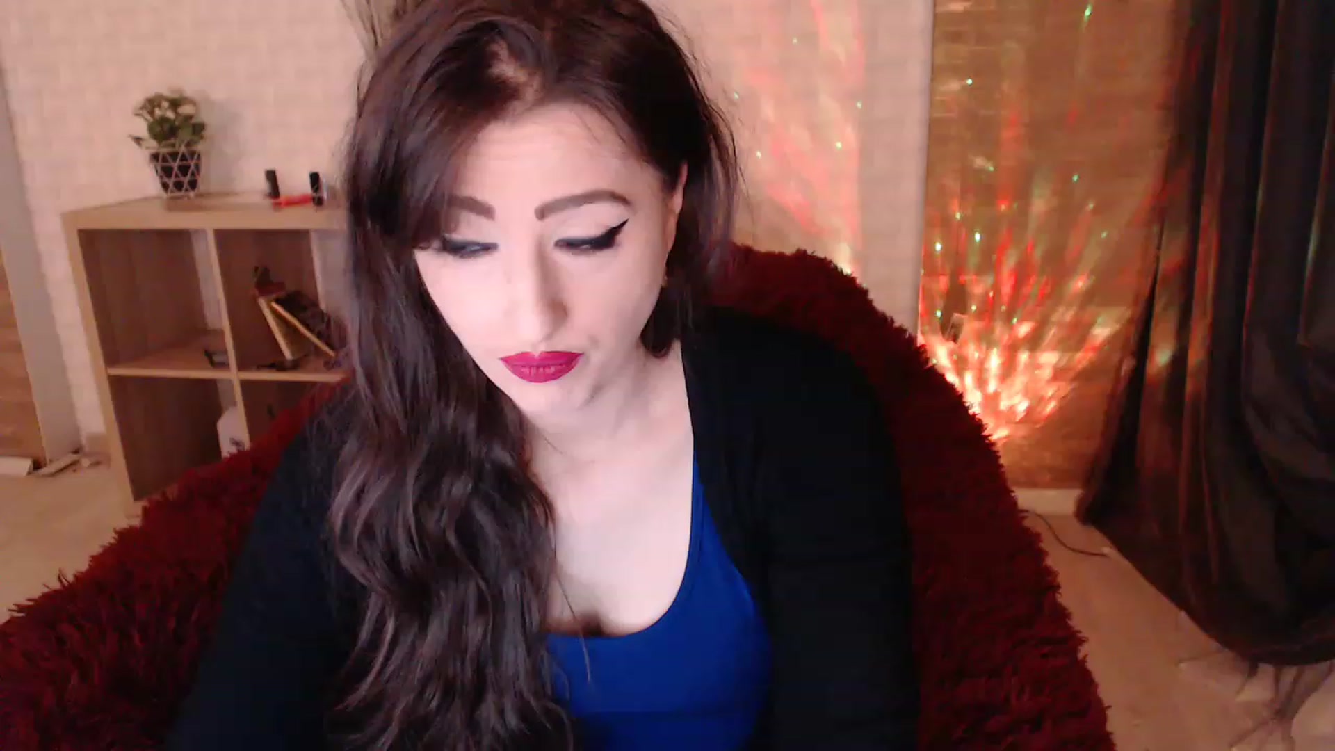 Gallery image thumbnail from HotRebbecca's myfreecams stream on, 12/18/2022, 01:55 image 4 of 20
