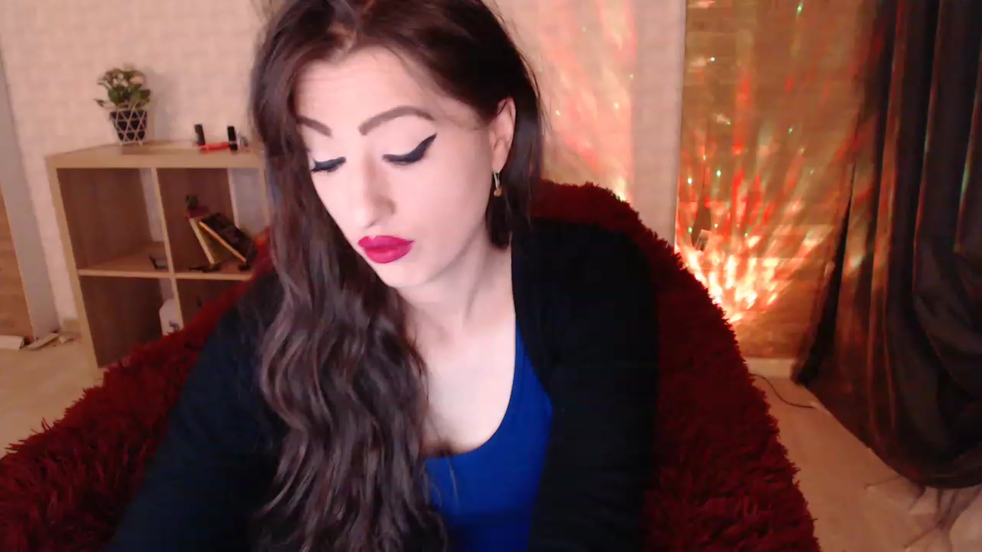 Gallery image thumbnail from HotRebbecca's myfreecams stream on, 12/18/2022, 01:55 image 12 of 20