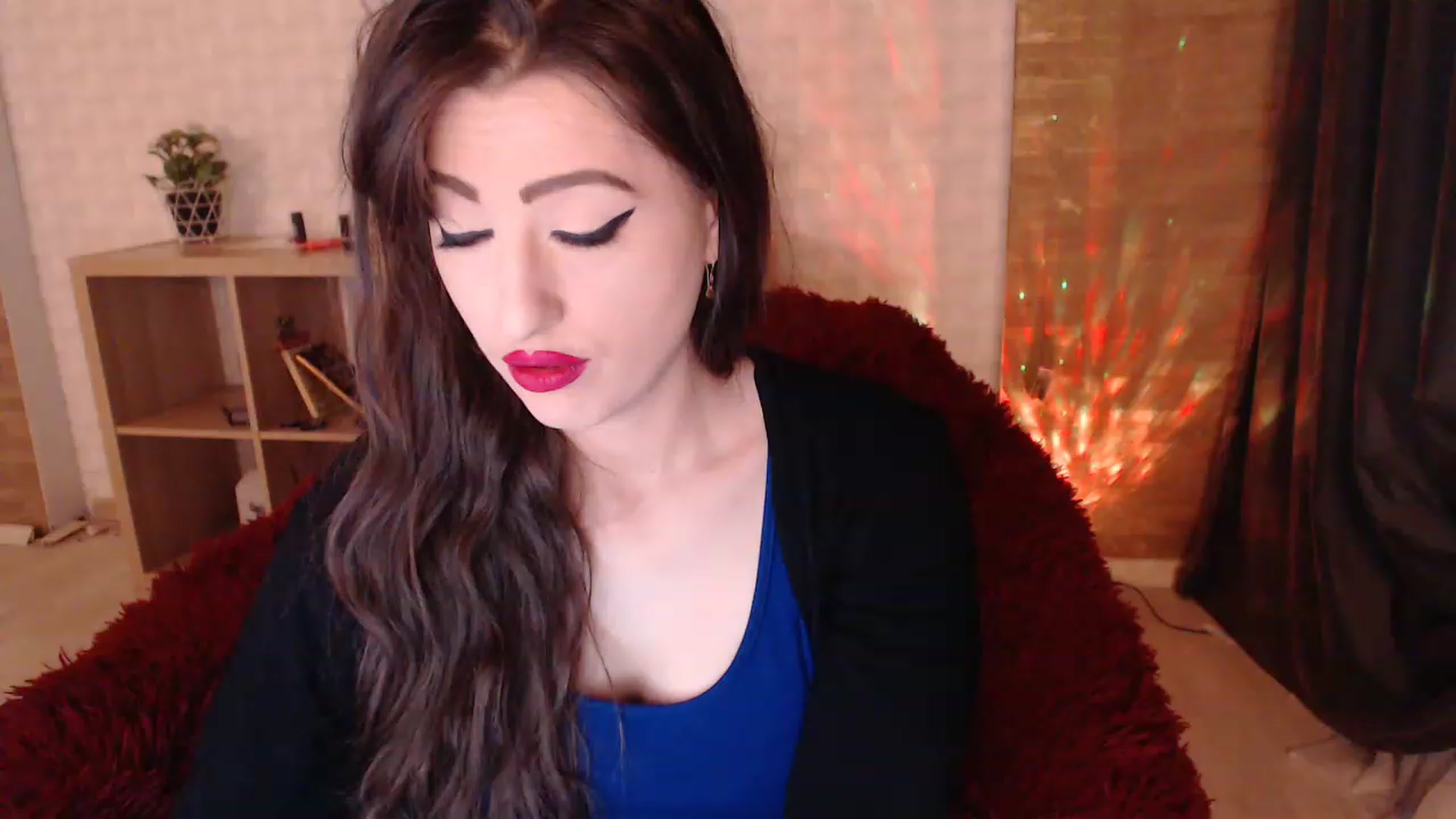 Gallery image thumbnail from HotRebbecca's myfreecams stream on, 12/18/2022, 01:55 image 1 of 20
