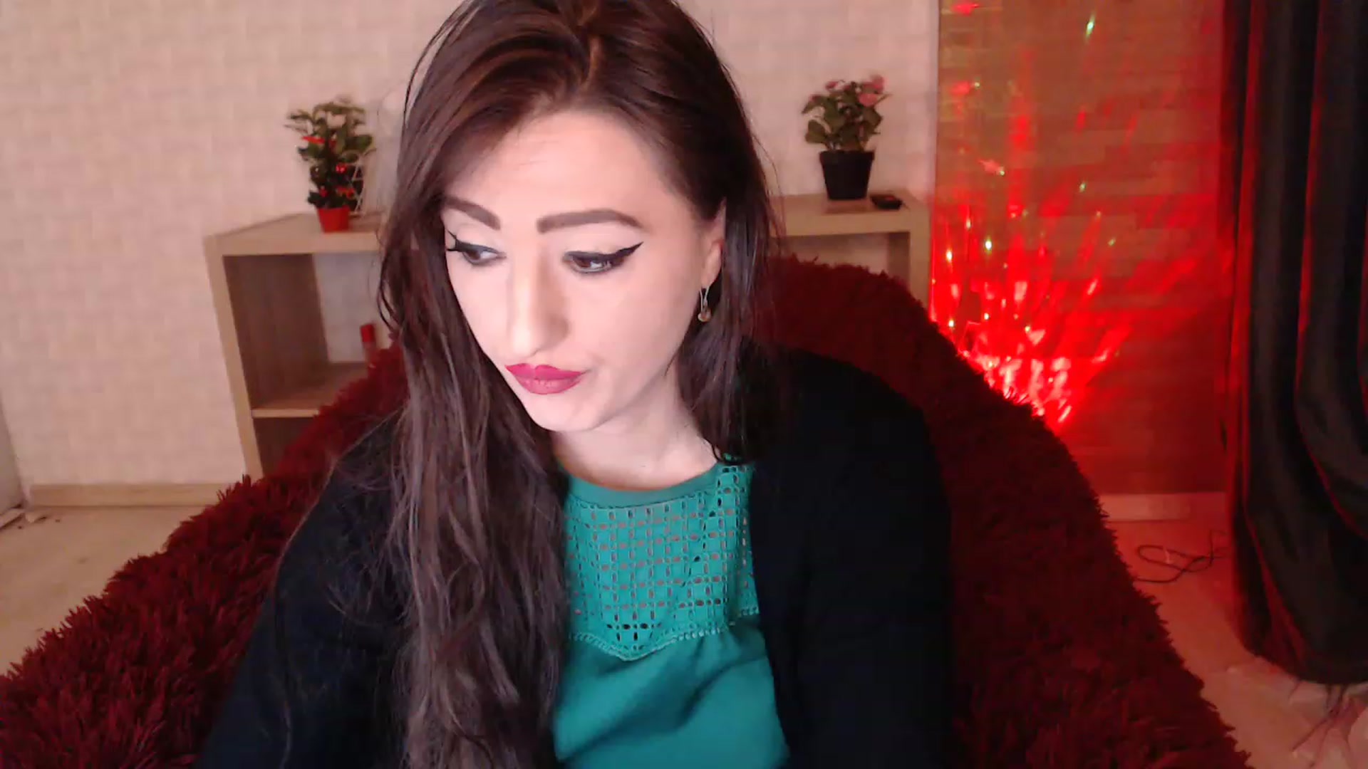 Gallery image thumbnail from HotRebbecca's myfreecams stream on, 12/21/2022, 07:45 image 10 of 20