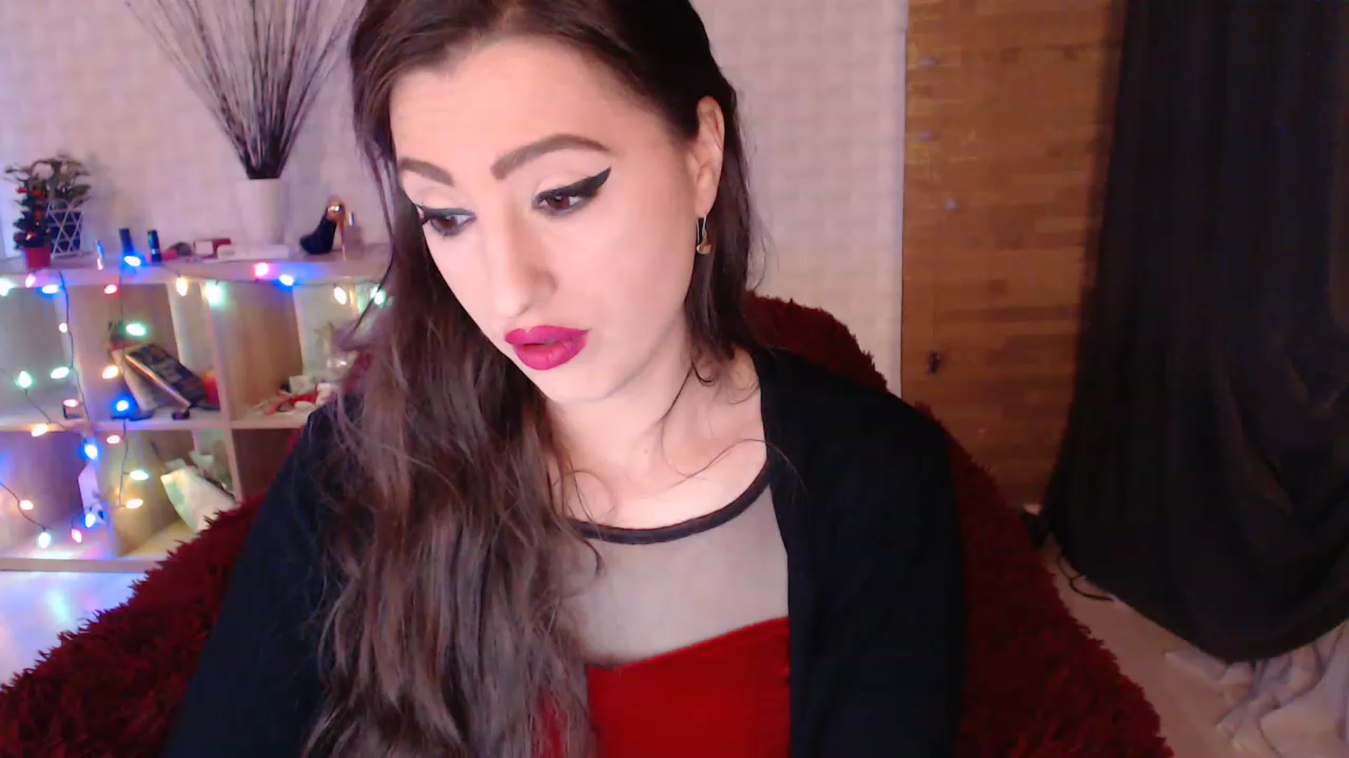 Gallery image thumbnail from HotRebbecca's myfreecams stream on, 12/26/2022, 01:39 image 5 of 20