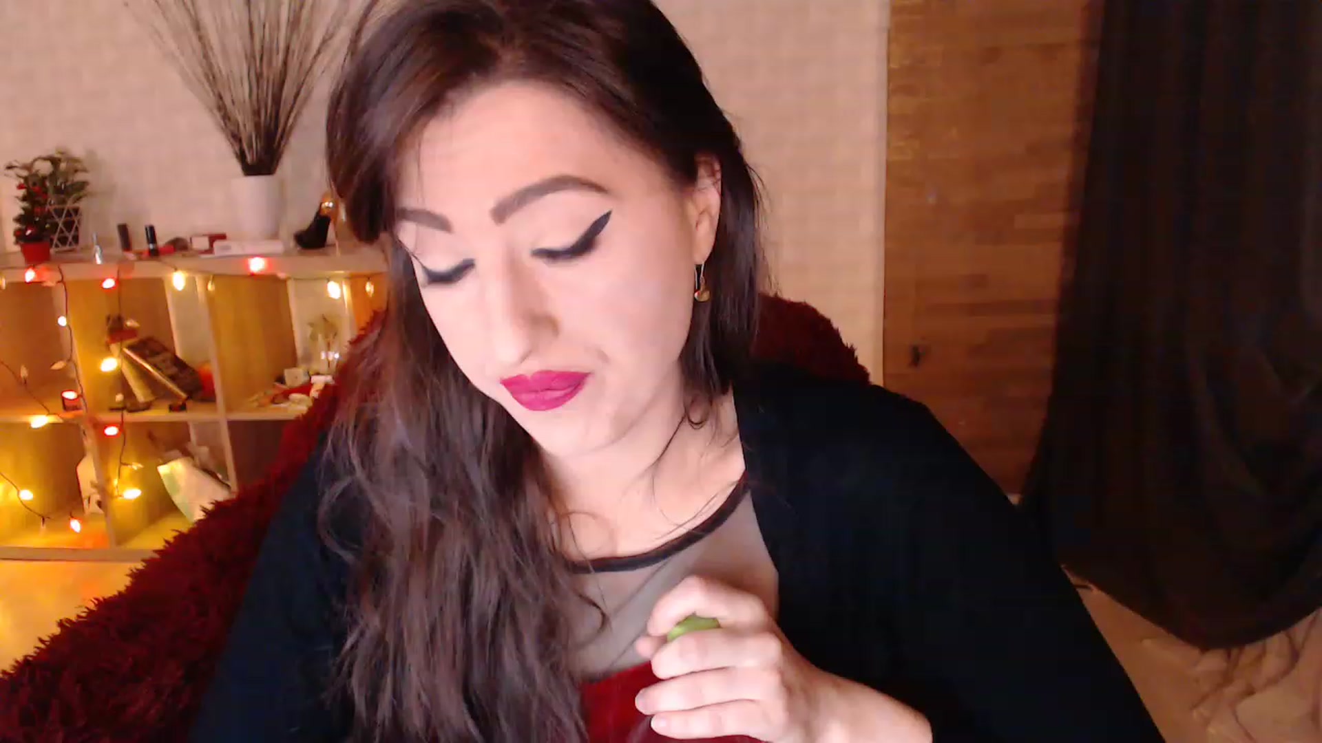 Gallery image thumbnail from HotRebbecca's myfreecams stream on, 12/26/2022, 01:39 image 6 of 20