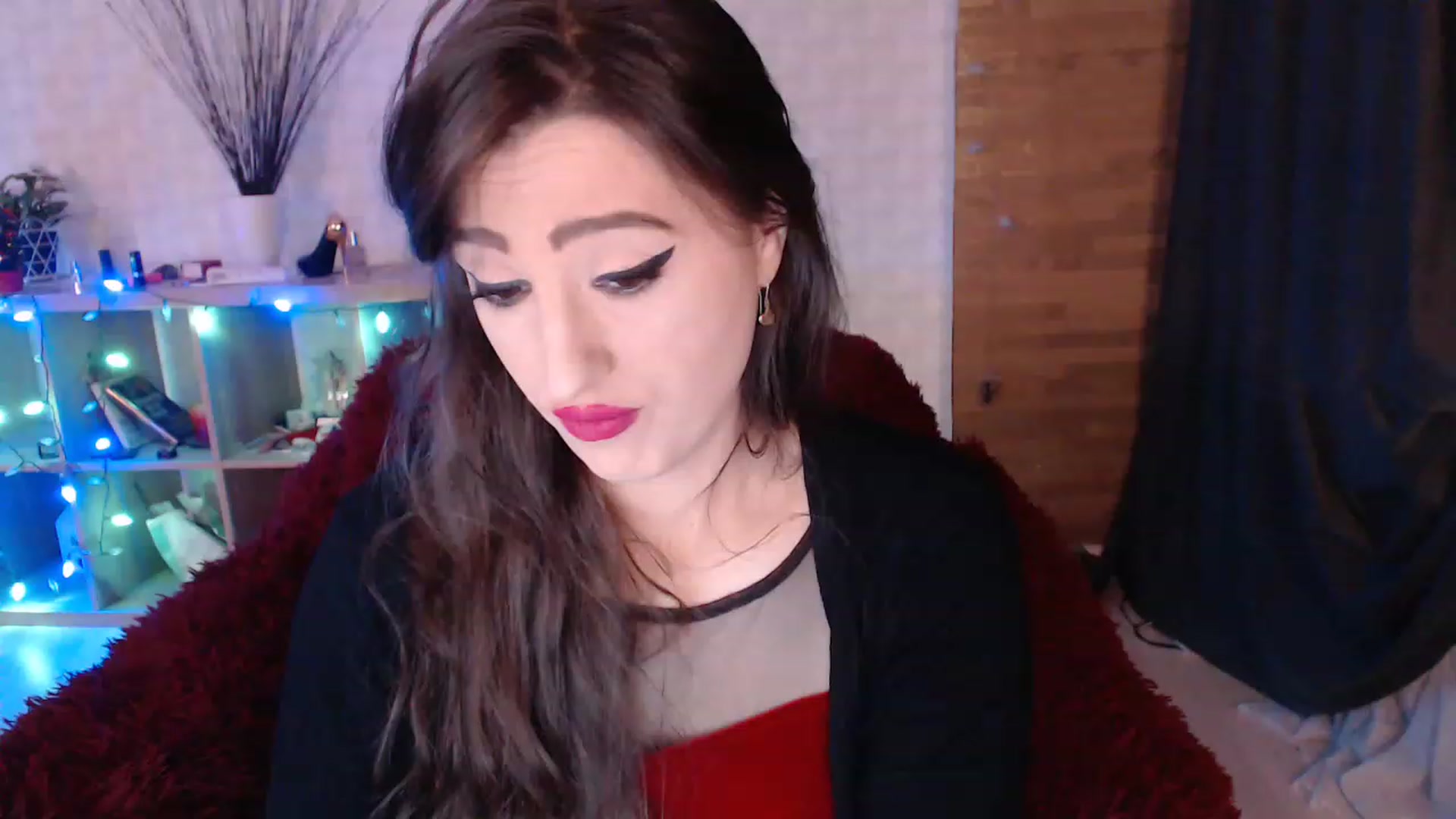 Gallery image thumbnail from HotRebbecca's myfreecams stream on, 12/26/2022, 01:39 image 17 of 20