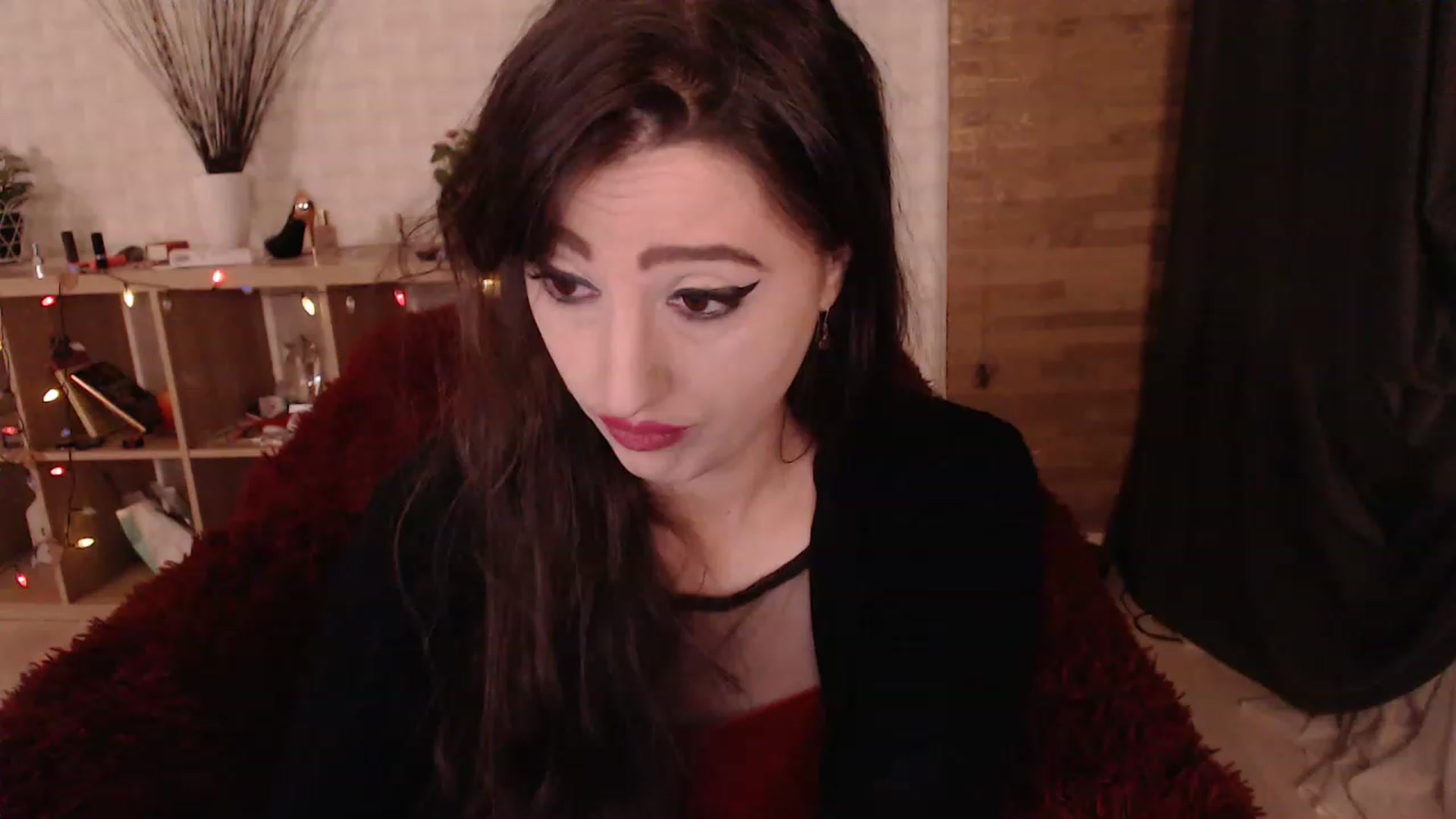 Gallery image thumbnail from HotRebbecca's myfreecams stream on, 12/26/2022, 05:13 image 12 of 20
