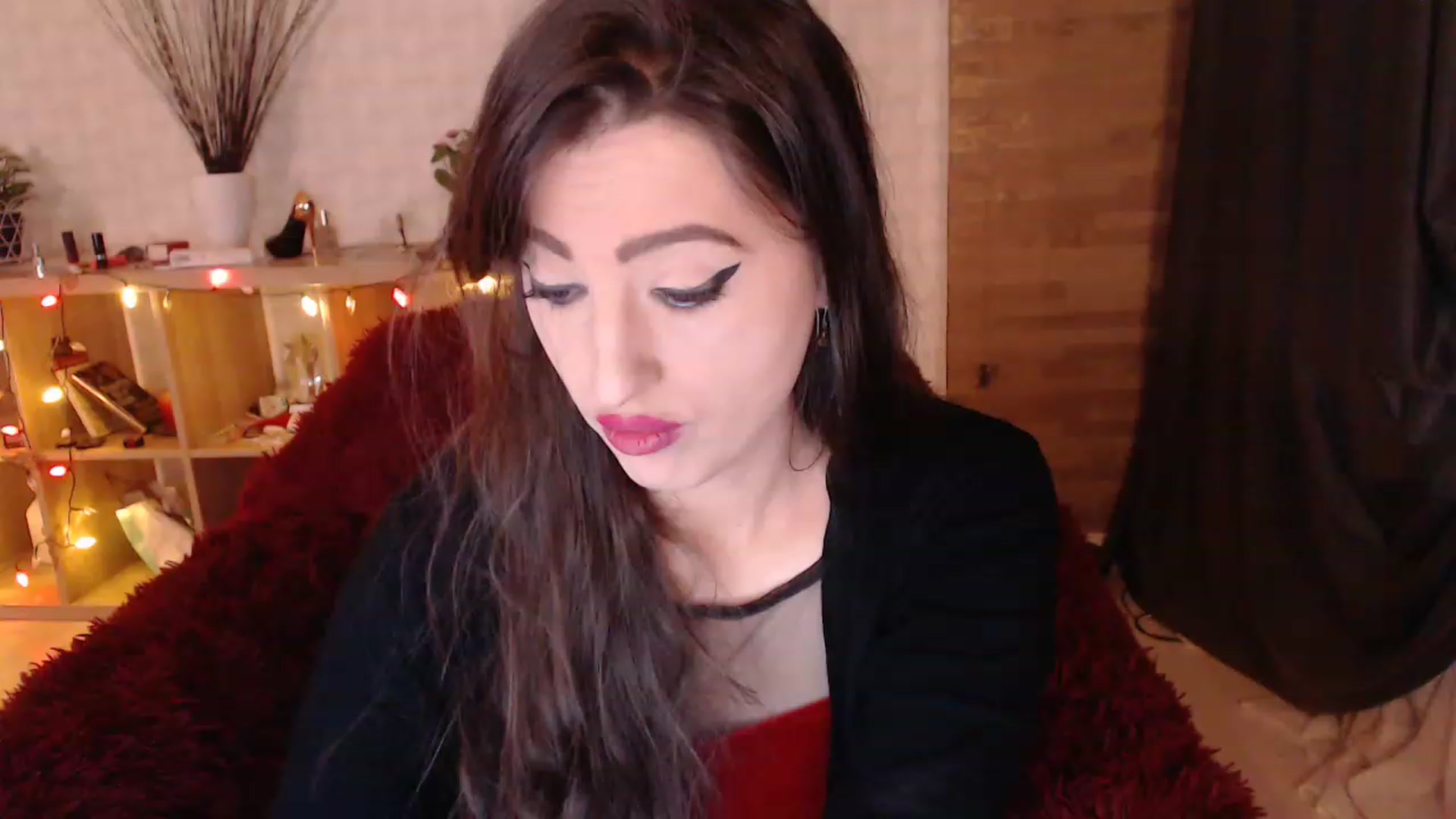 Gallery image thumbnail from HotRebbecca's myfreecams stream on, 12/26/2022, 05:13 image 16 of 20
