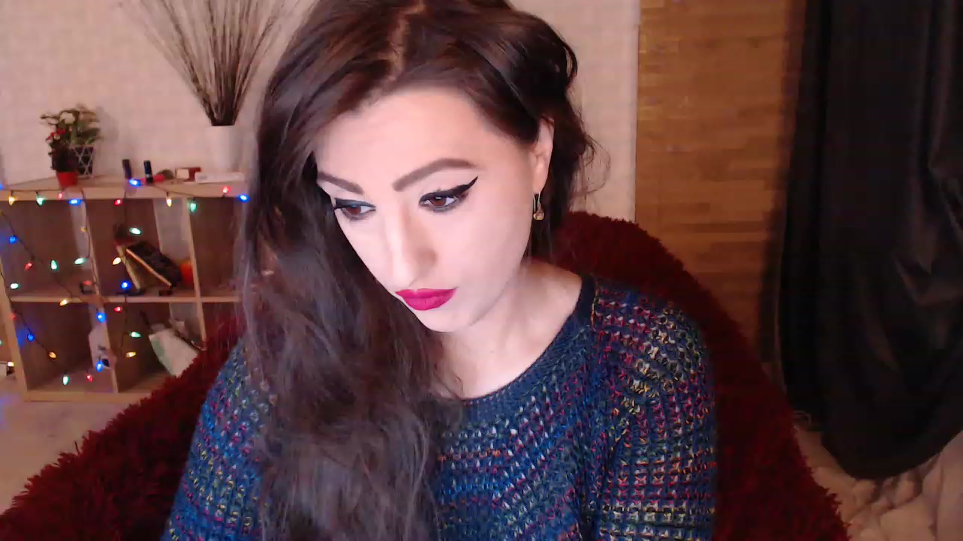 Gallery image thumbnail from HotRebbecca's myfreecams stream on, 12/27/2022, 01:03 image 10 of 20