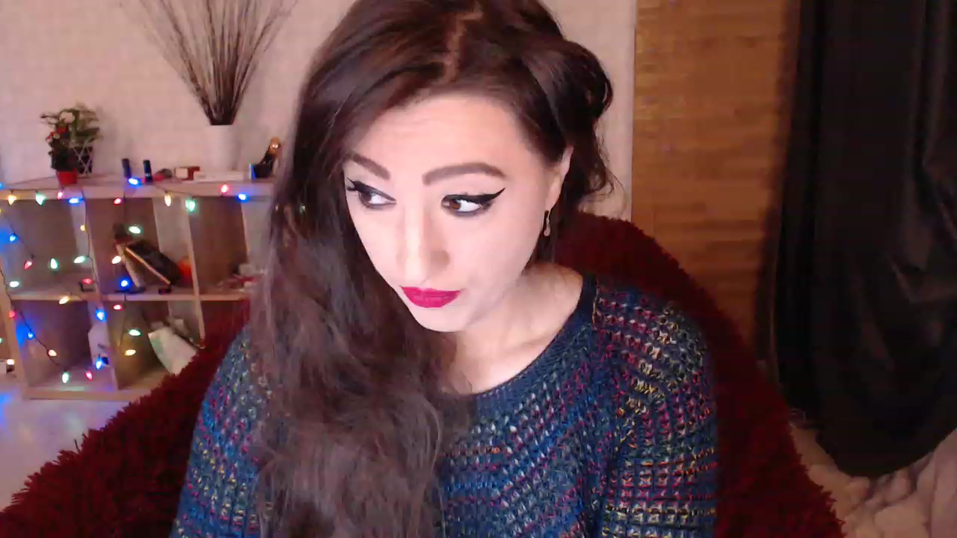 Gallery image thumbnail from HotRebbecca's myfreecams stream on, 12/27/2022, 01:03 image 15 of 20