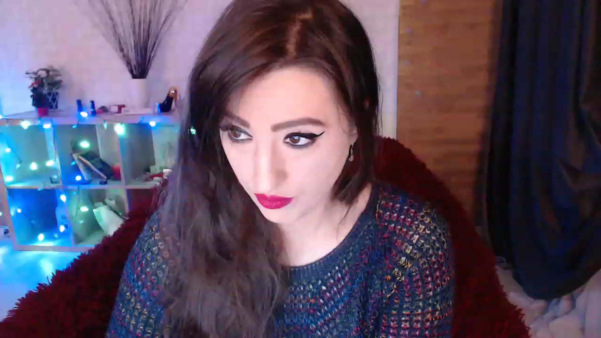 Gallery image thumbnail from HotRebbecca's myfreecams stream on, 12/27/2022, 01:03 image 4 of 20
