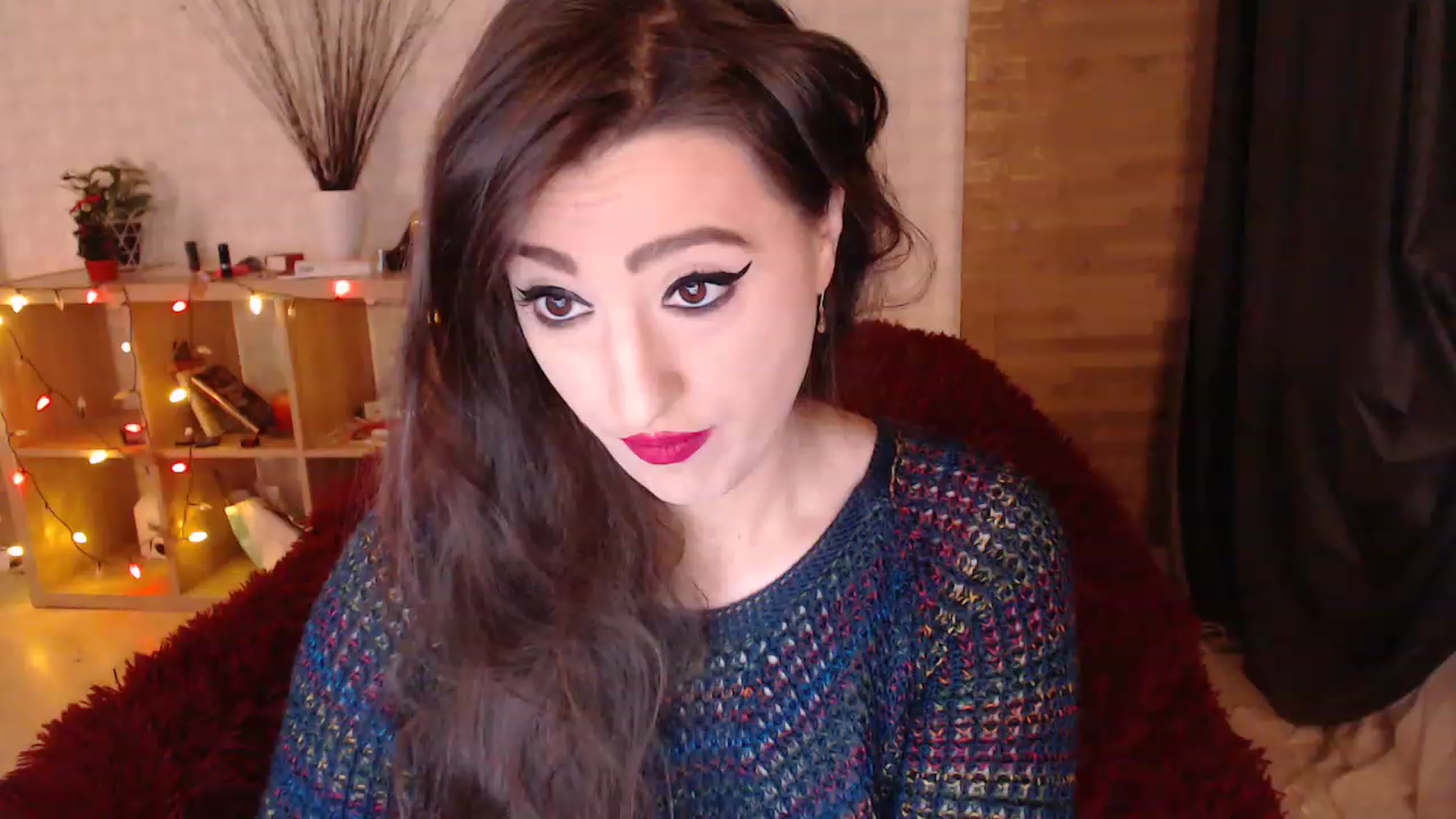 Gallery image thumbnail from HotRebbecca's myfreecams stream on, 12/27/2022, 01:03 image 16 of 20