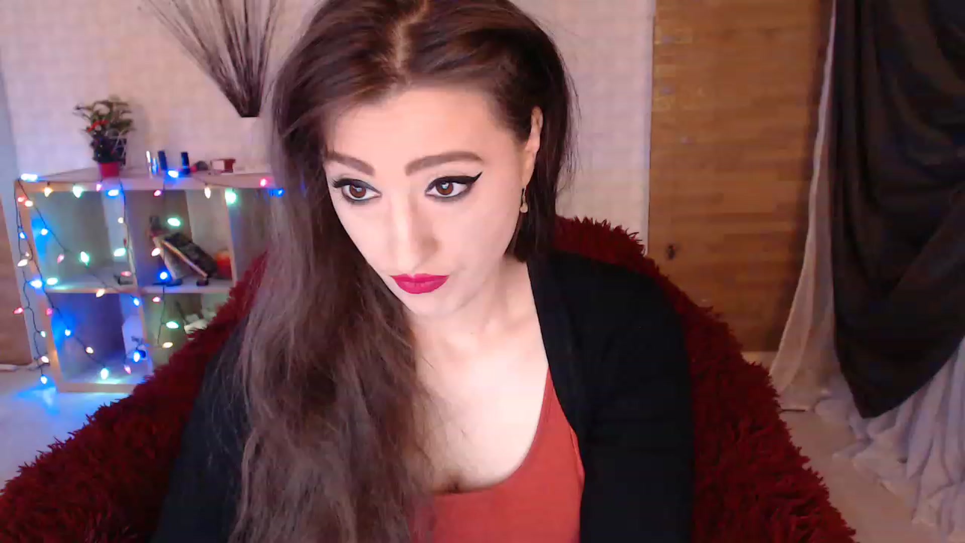 Gallery image thumbnail from HotRebbecca's myfreecams stream on, 12/28/2022, 01:39 image 1 of 20