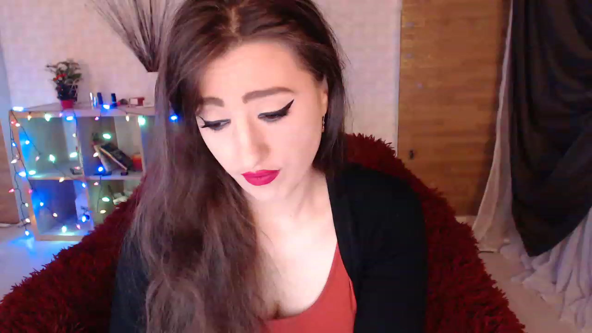Gallery image thumbnail from HotRebbecca's myfreecams stream on, 12/28/2022, 01:39 image 10 of 20