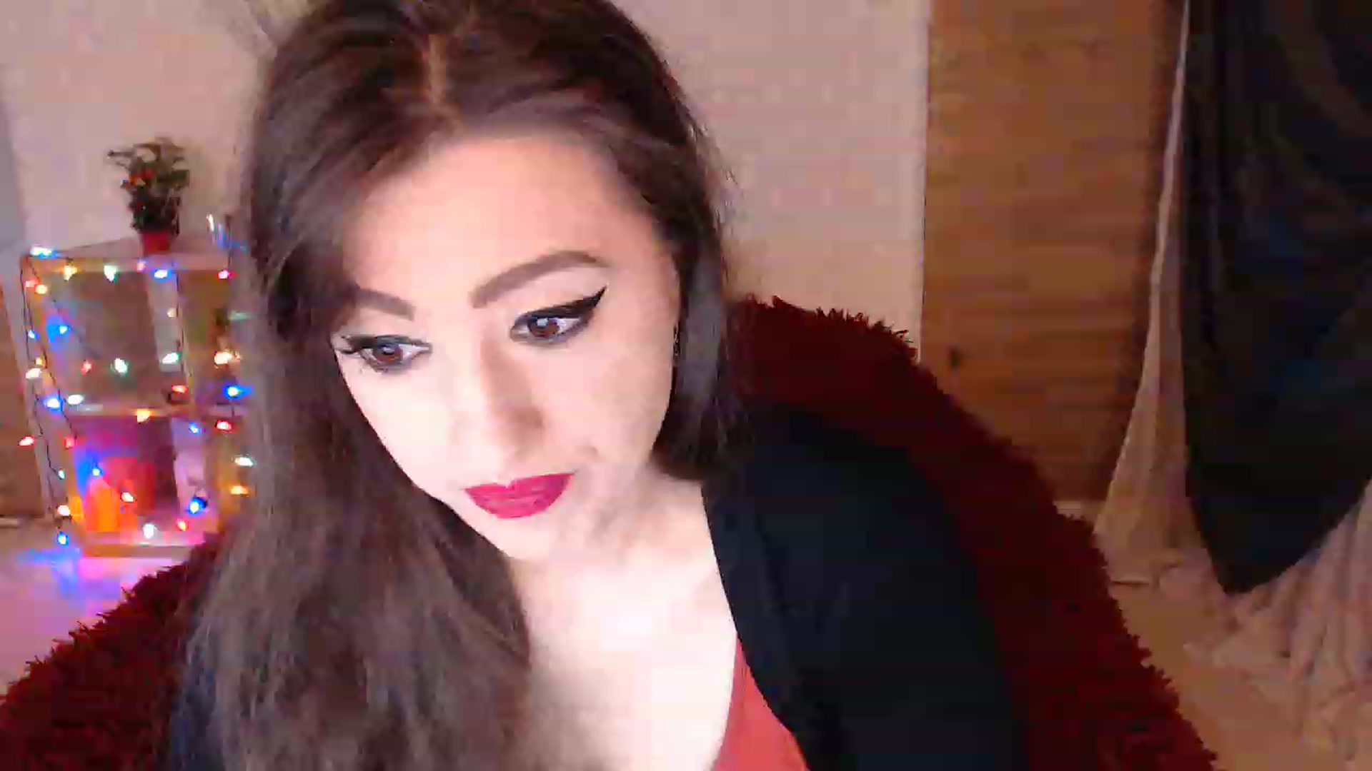 Gallery image thumbnail from HotRebbecca's myfreecams stream on, 12/28/2022, 01:39 image 14 of 20
