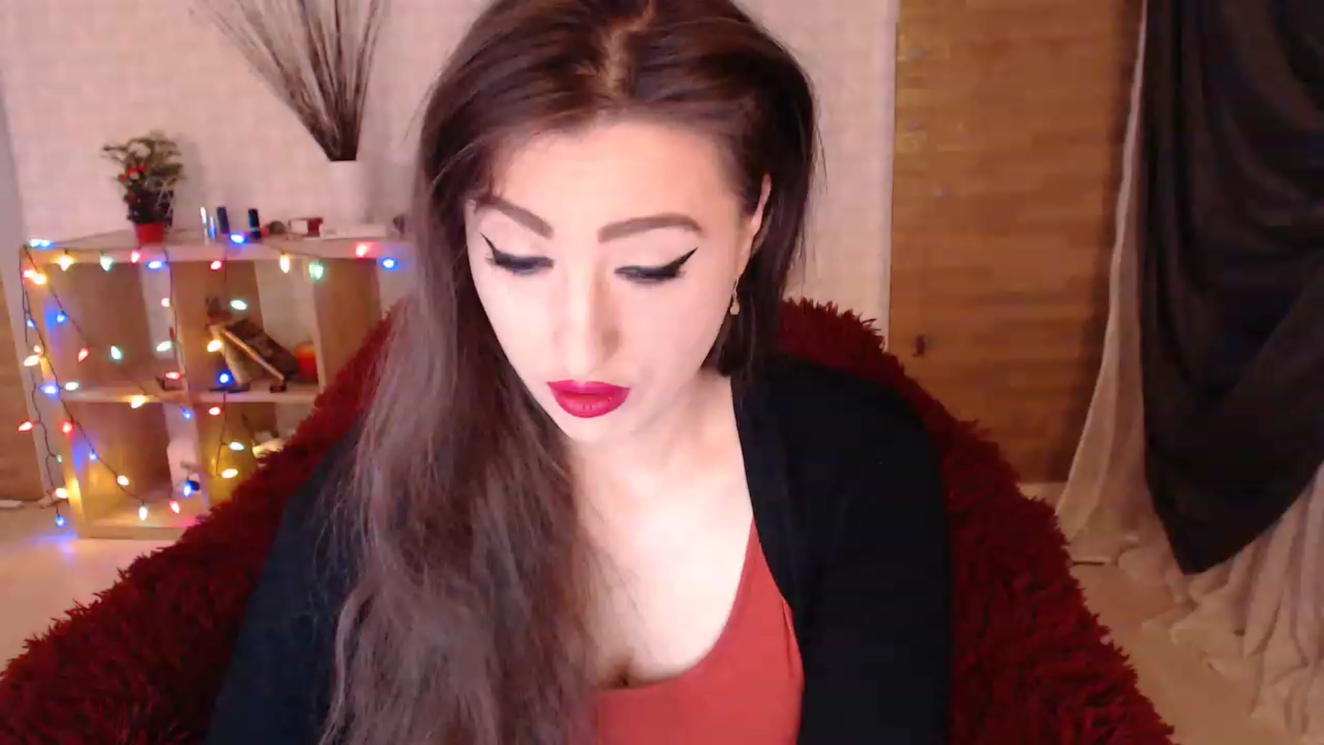 Gallery image thumbnail from HotRebbecca's myfreecams stream on, 12/28/2022, 01:39 image 5 of 20