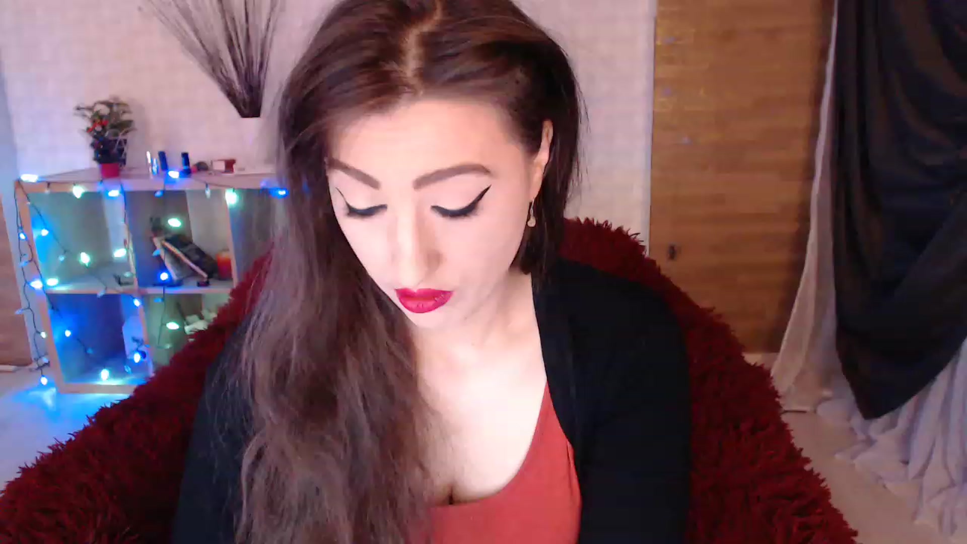 Gallery image thumbnail from HotRebbecca's myfreecams stream on, 12/28/2022, 01:39 image 3 of 20