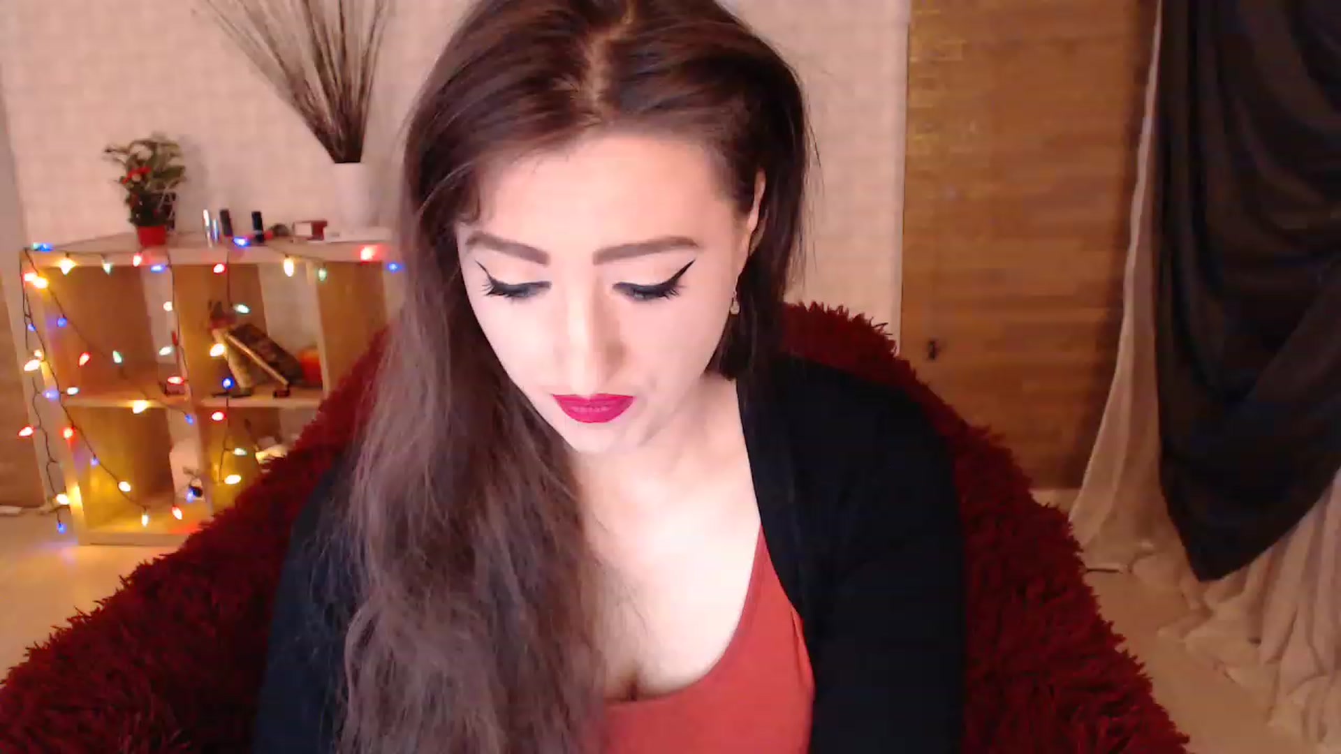 Gallery image thumbnail from HotRebbecca's myfreecams stream on, 12/28/2022, 01:39 image 6 of 20