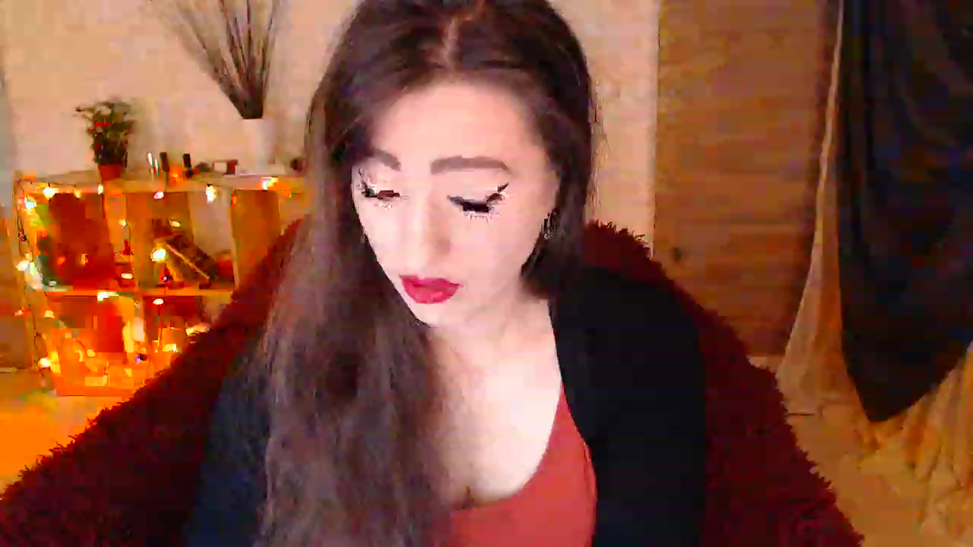 Gallery image thumbnail from HotRebbecca's myfreecams stream on, 12/28/2022, 01:39 image 18 of 20
