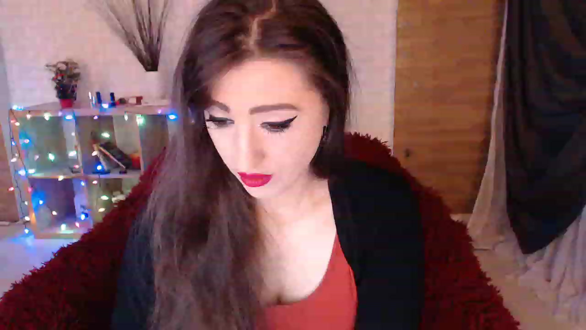 Gallery image thumbnail from HotRebbecca's myfreecams stream on, 12/28/2022, 01:39 image 17 of 20