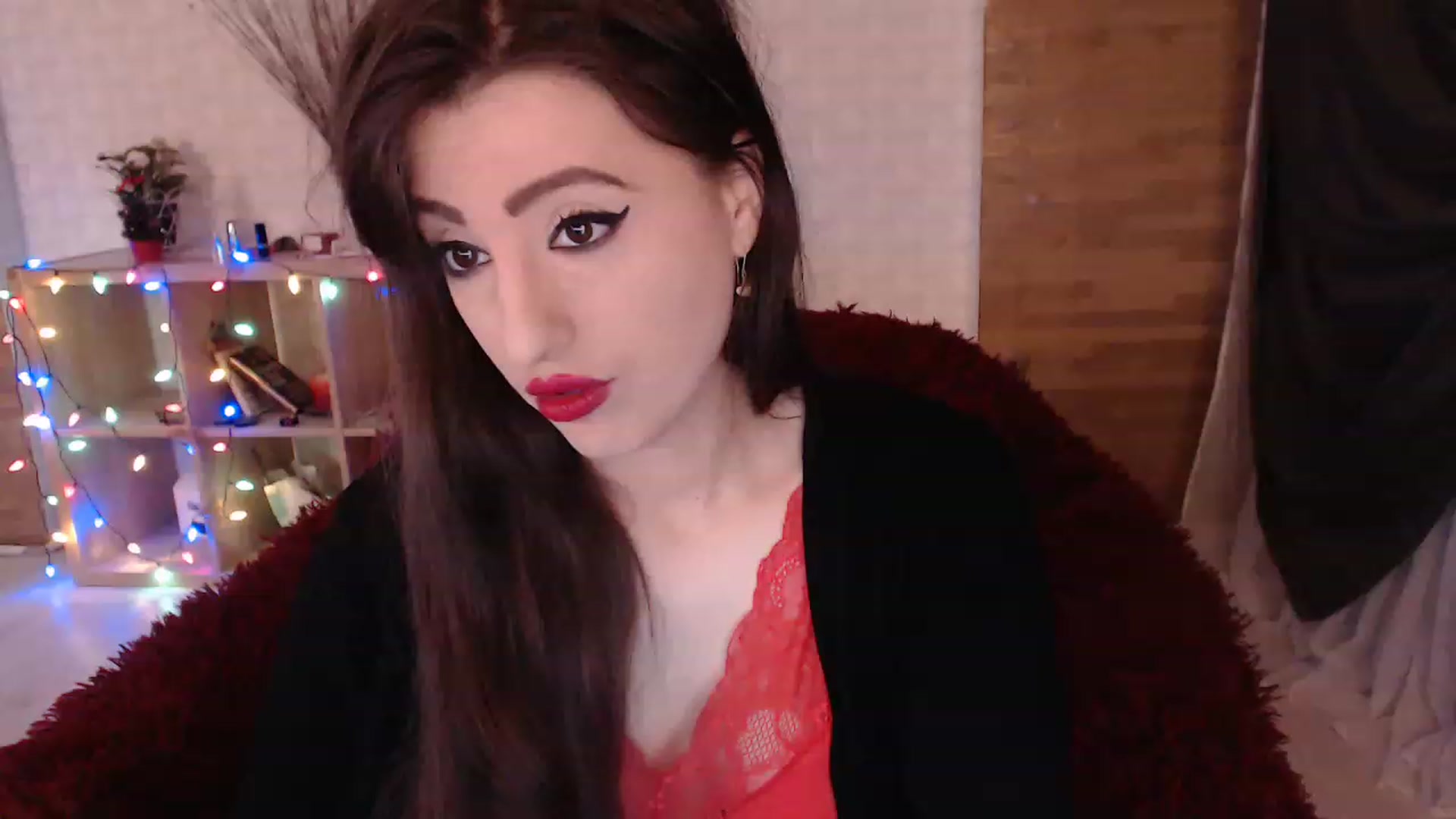 Gallery image thumbnail from HotRebbecca's myfreecams stream on, 12/29/2022, 01:37 image 12 of 20