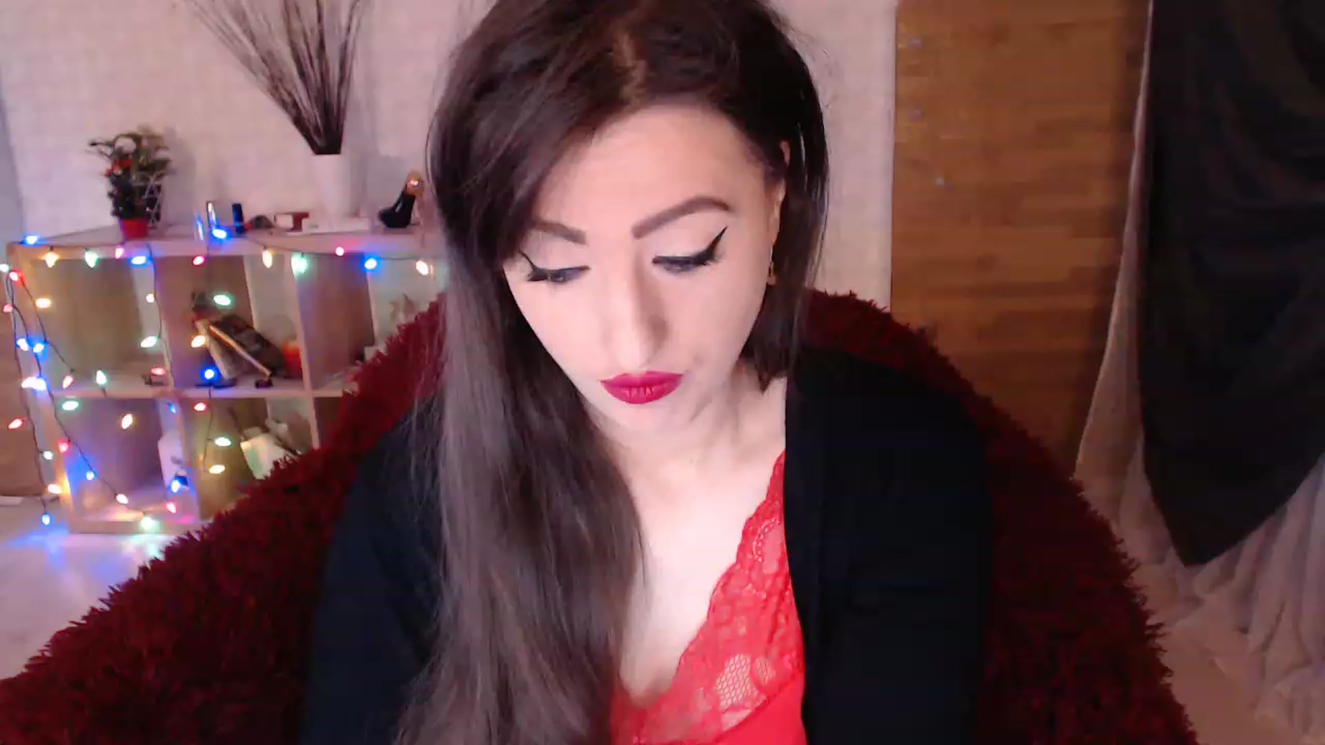 Gallery image thumbnail from HotRebbecca's myfreecams stream on, 12/29/2022, 01:37 image 10 of 20