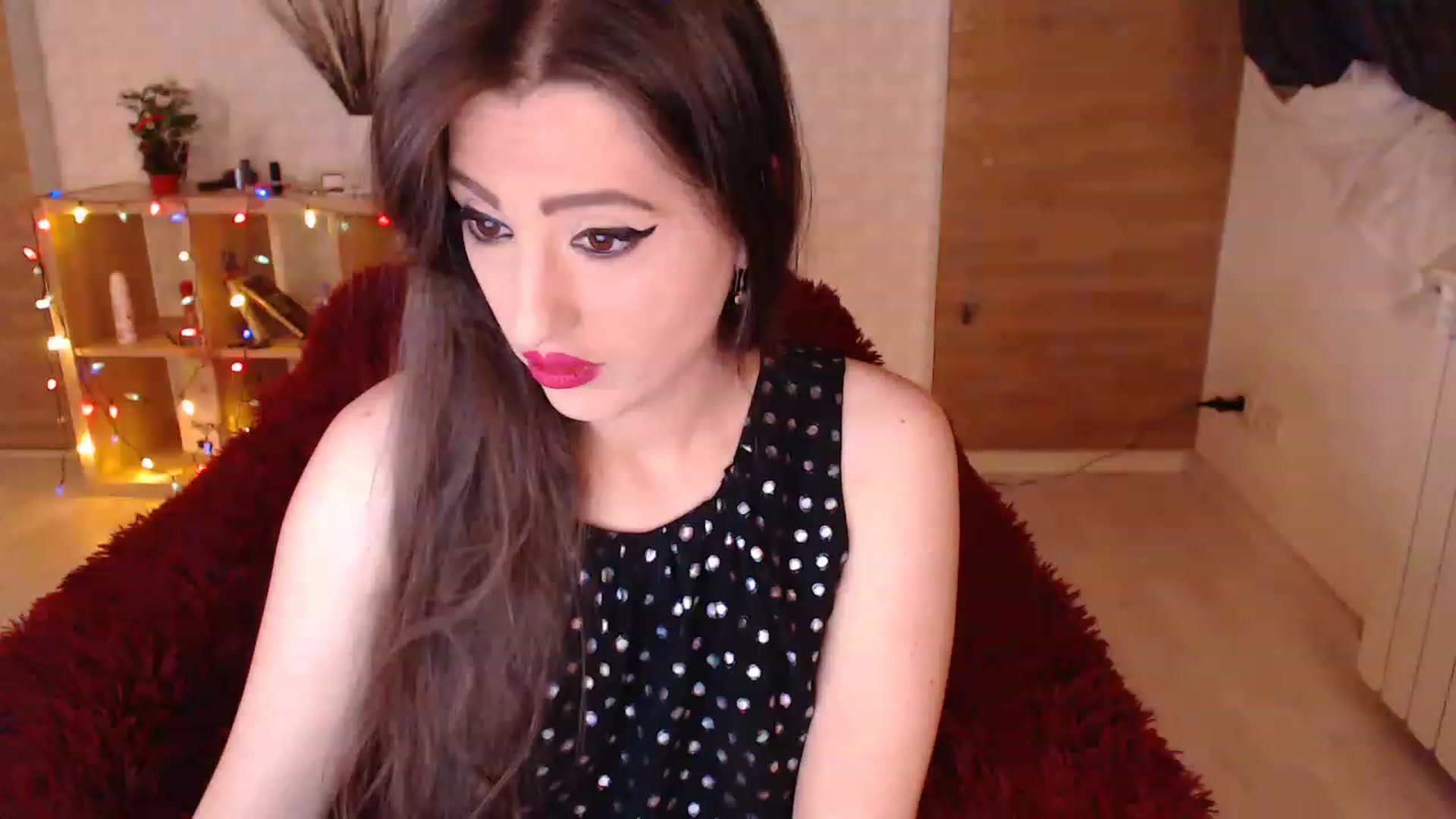 Gallery image thumbnail from HotRebbecca's myfreecams stream on, 01/02/2023, 04:37 image 3 of 20