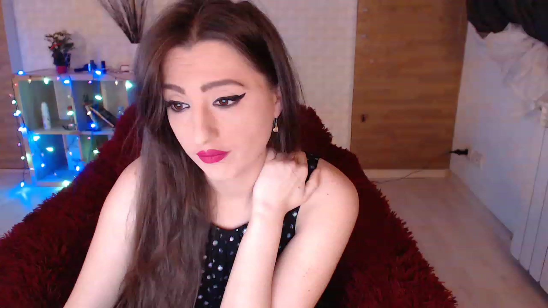 Gallery image thumbnail from HotRebbecca's myfreecams stream on, 01/02/2023, 04:37 image 5 of 20