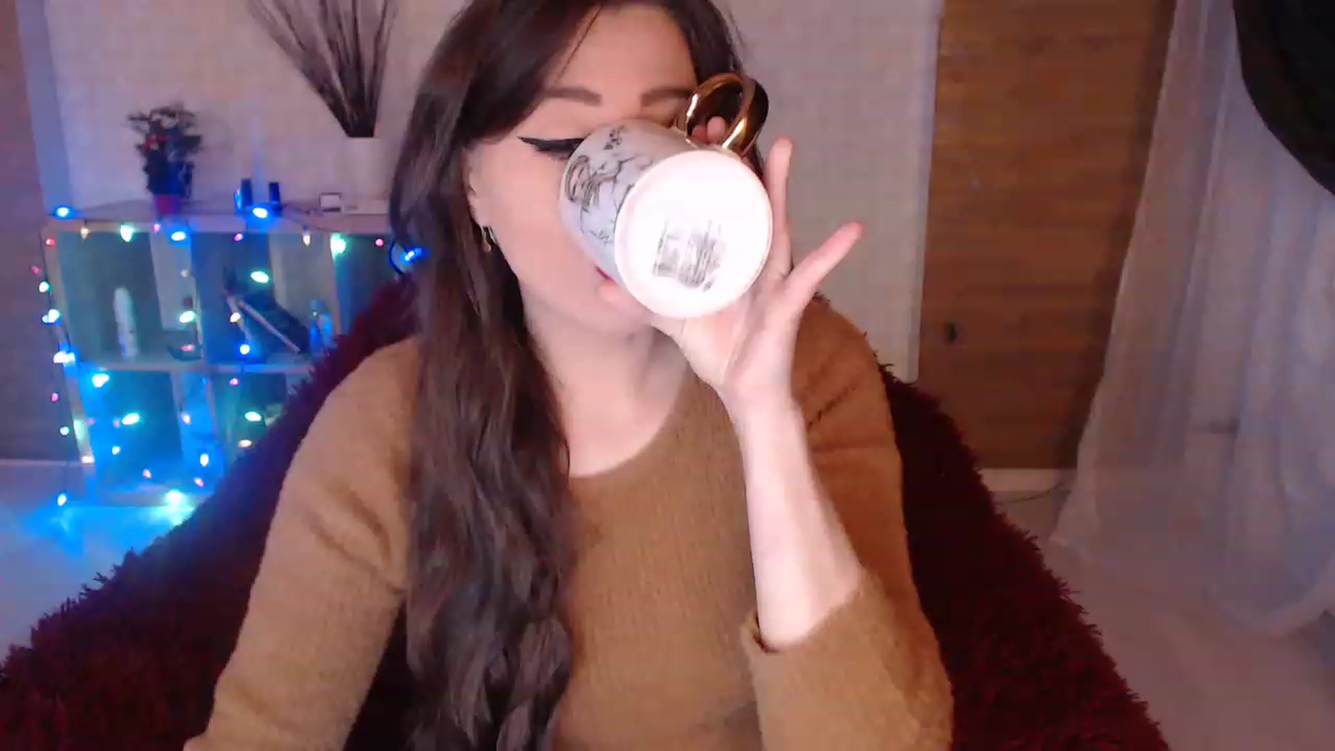 Gallery image thumbnail from HotRebbecca's myfreecams stream on, 01/04/2023, 24:08 image 14 of 20