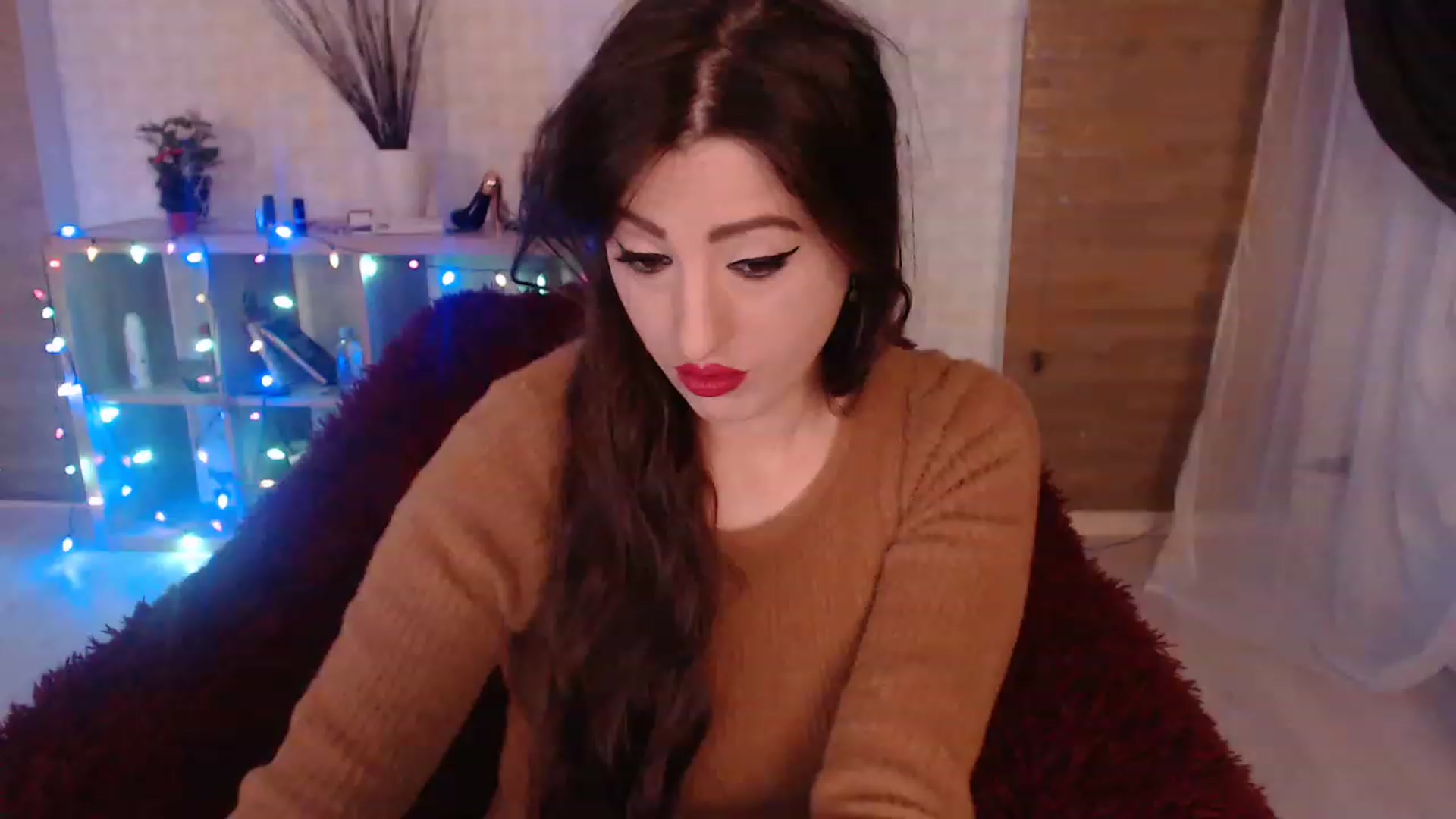 Gallery image thumbnail from HotRebbecca's myfreecams stream on, 01/04/2023, 24:08 image 10 of 20