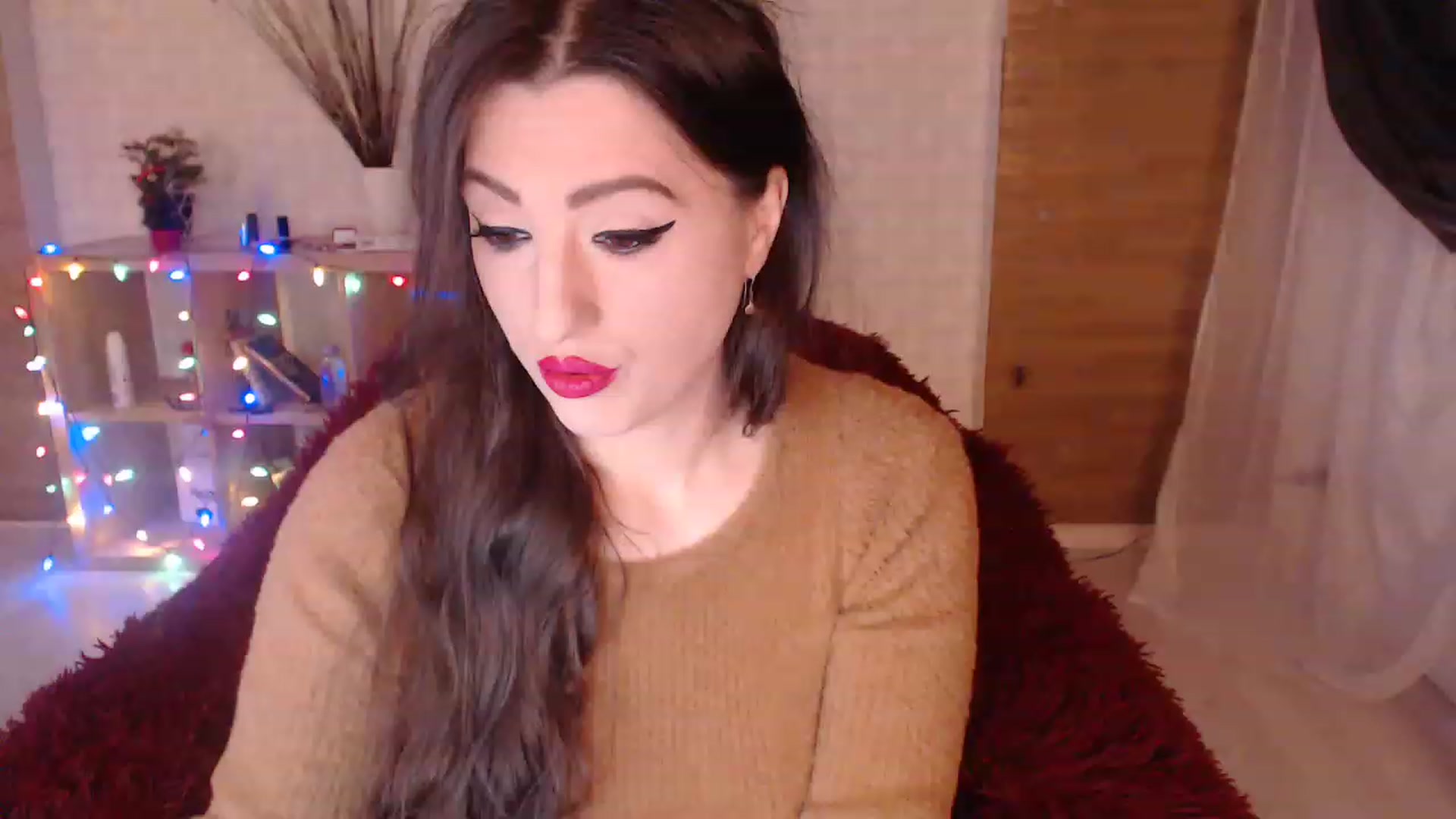 Gallery image thumbnail from HotRebbecca's myfreecams stream on, 01/04/2023, 24:33 image 1 of 20