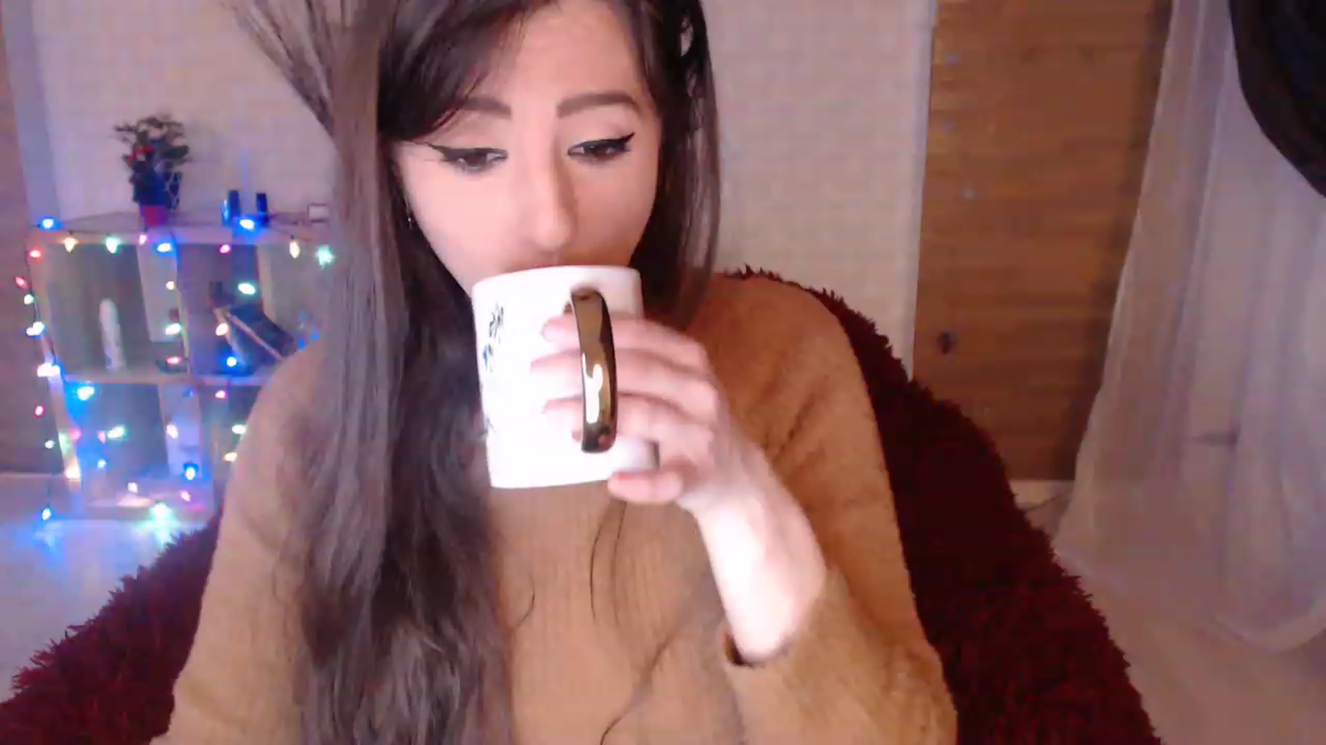 Gallery image thumbnail from HotRebbecca's myfreecams stream on, 01/04/2023, 03:01 image 20 of 20