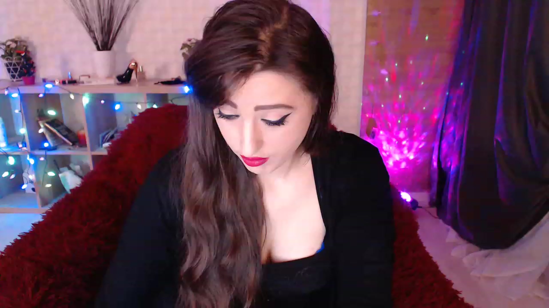 Gallery image thumbnail from HotRebbecca's myfreecams stream on, 01/18/2023, 01:01 image 4 of 20