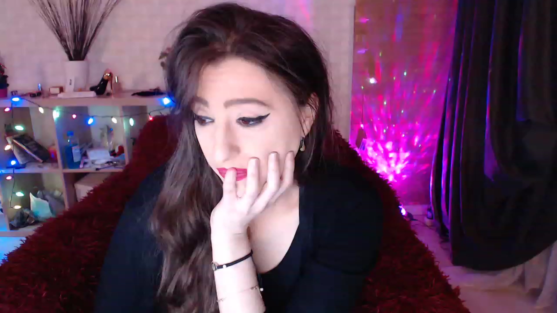 Gallery image thumbnail from HotRebbecca's myfreecams stream on, 01/31/2023, 03:28 image 15 of 20