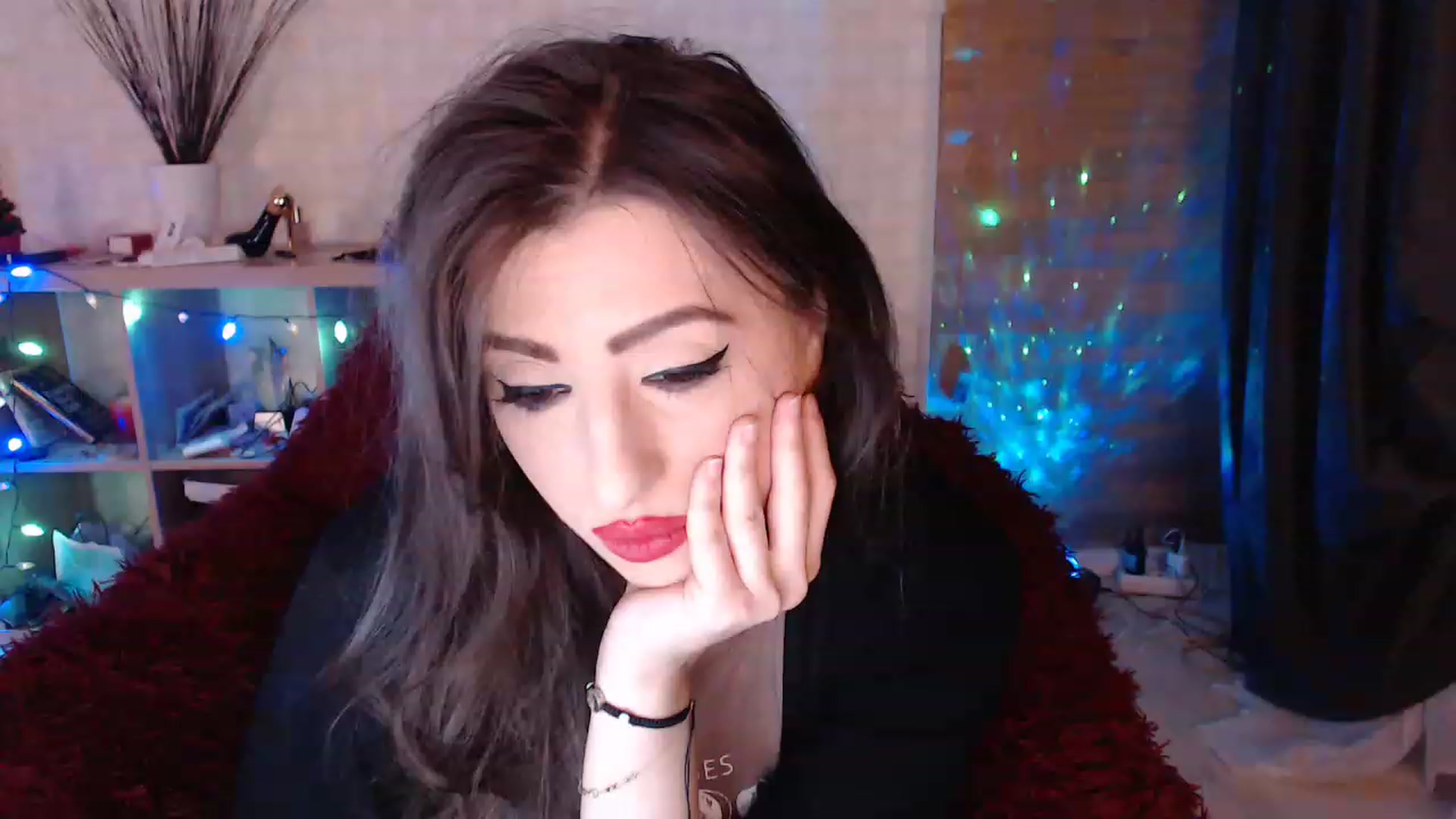 Gallery image thumbnail from HotRebbecca's myfreecams stream on, 02/05/2023, 01:29 image 10 of 20