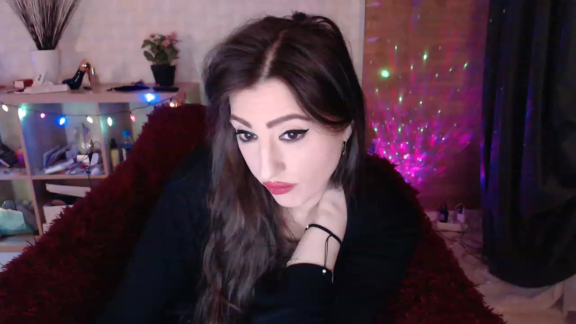 Gallery image thumbnail from HotRebbecca's myfreecams stream on, 02/05/2023, 04:04 image 17 of 20