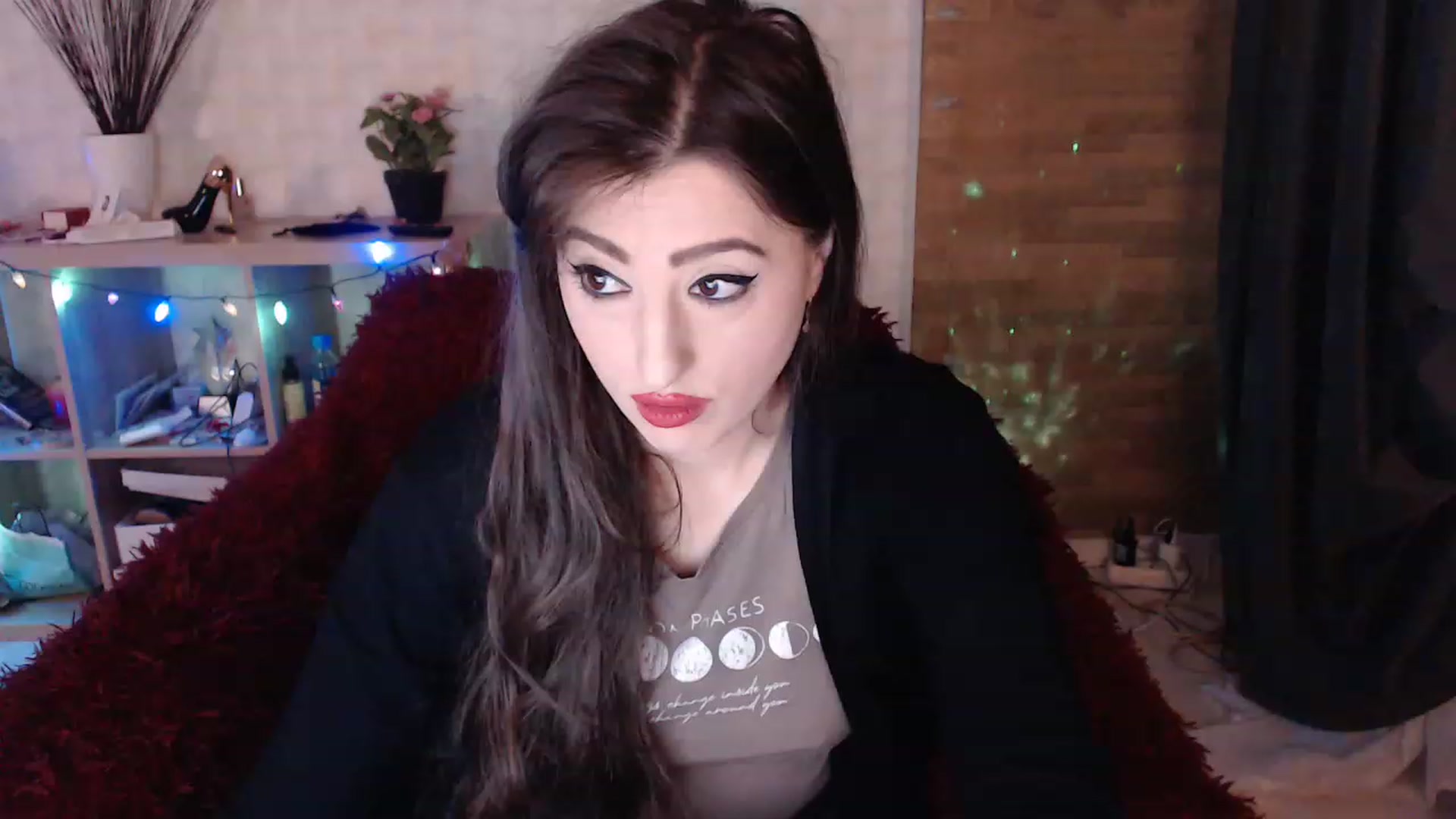 Gallery image thumbnail from HotRebbecca's myfreecams stream on, 02/05/2023, 04:04 image 2 of 20