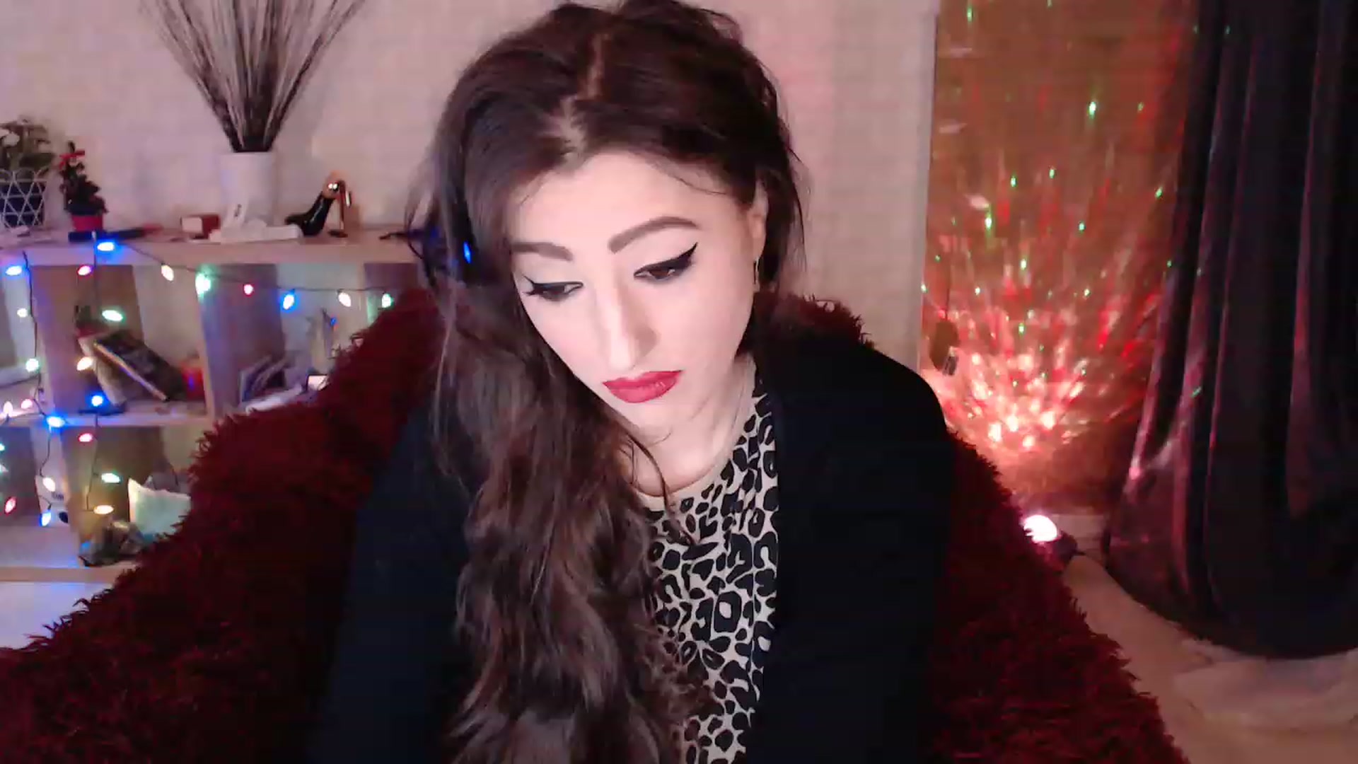 Gallery image thumbnail from HotRebbecca's myfreecams stream on, 02/06/2023, 01:08 image 10 of 20
