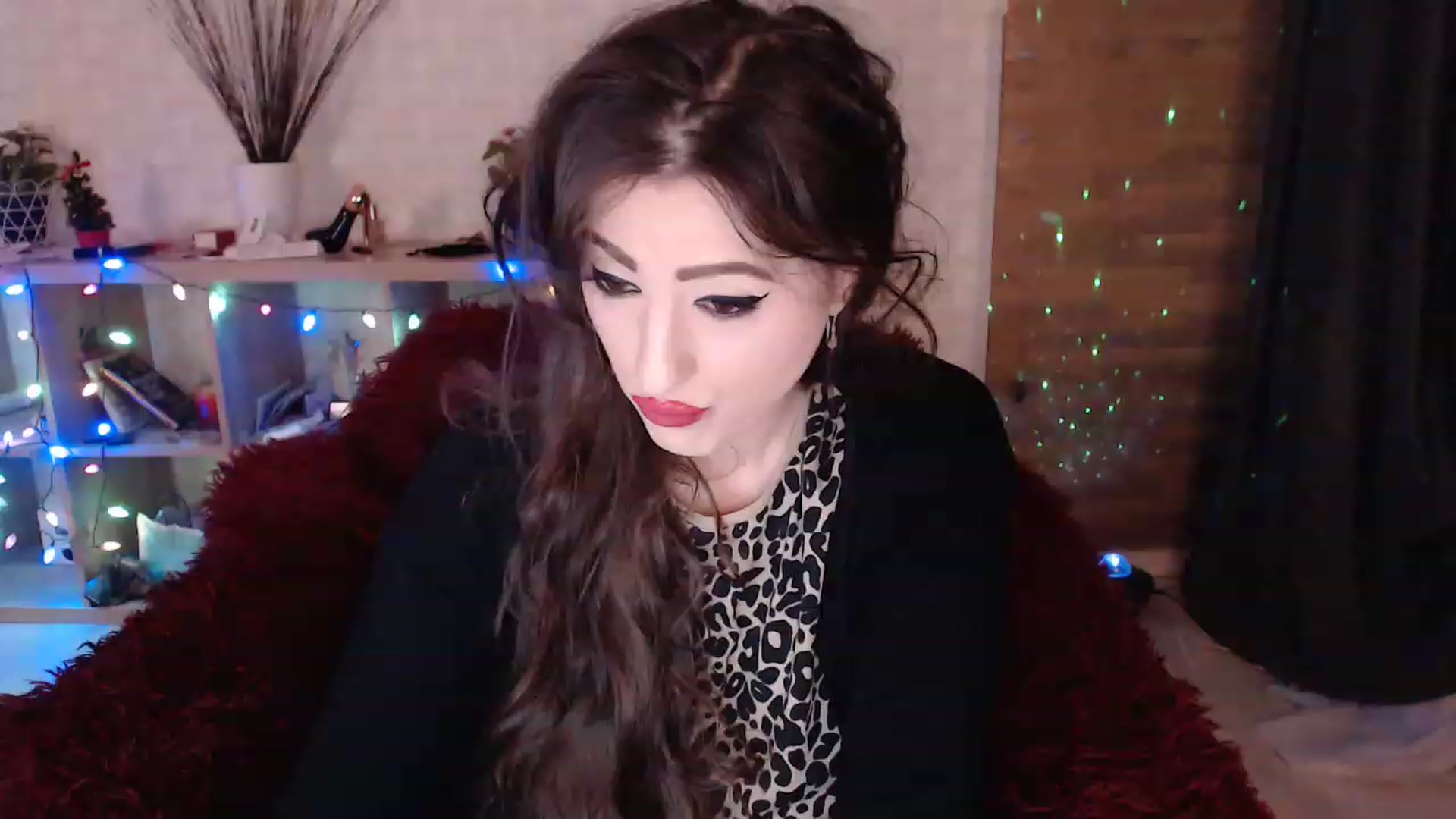 Gallery image thumbnail from HotRebbecca's myfreecams stream on, 02/06/2023, 01:08 image 17 of 20