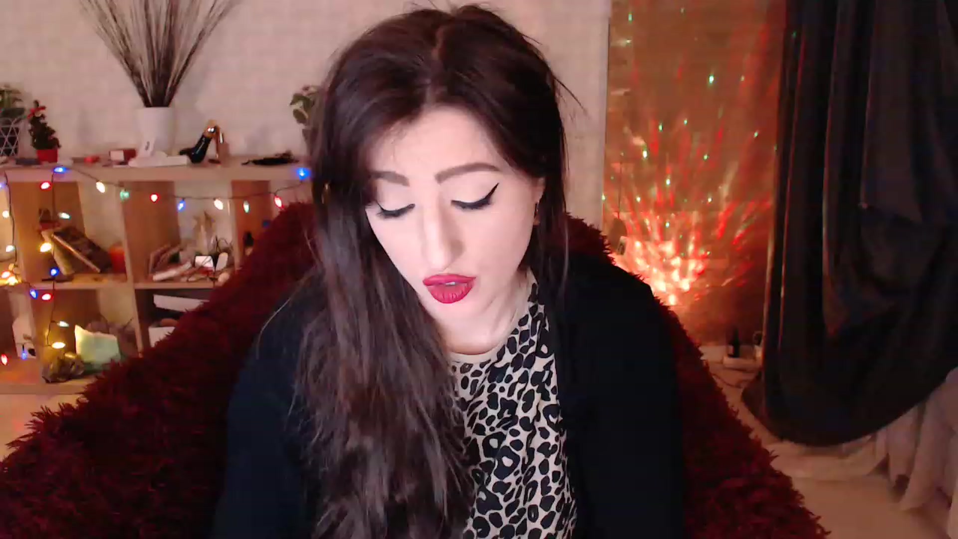Gallery image thumbnail from HotRebbecca's myfreecams stream on, 02/06/2023, 04:19 image 2 of 20