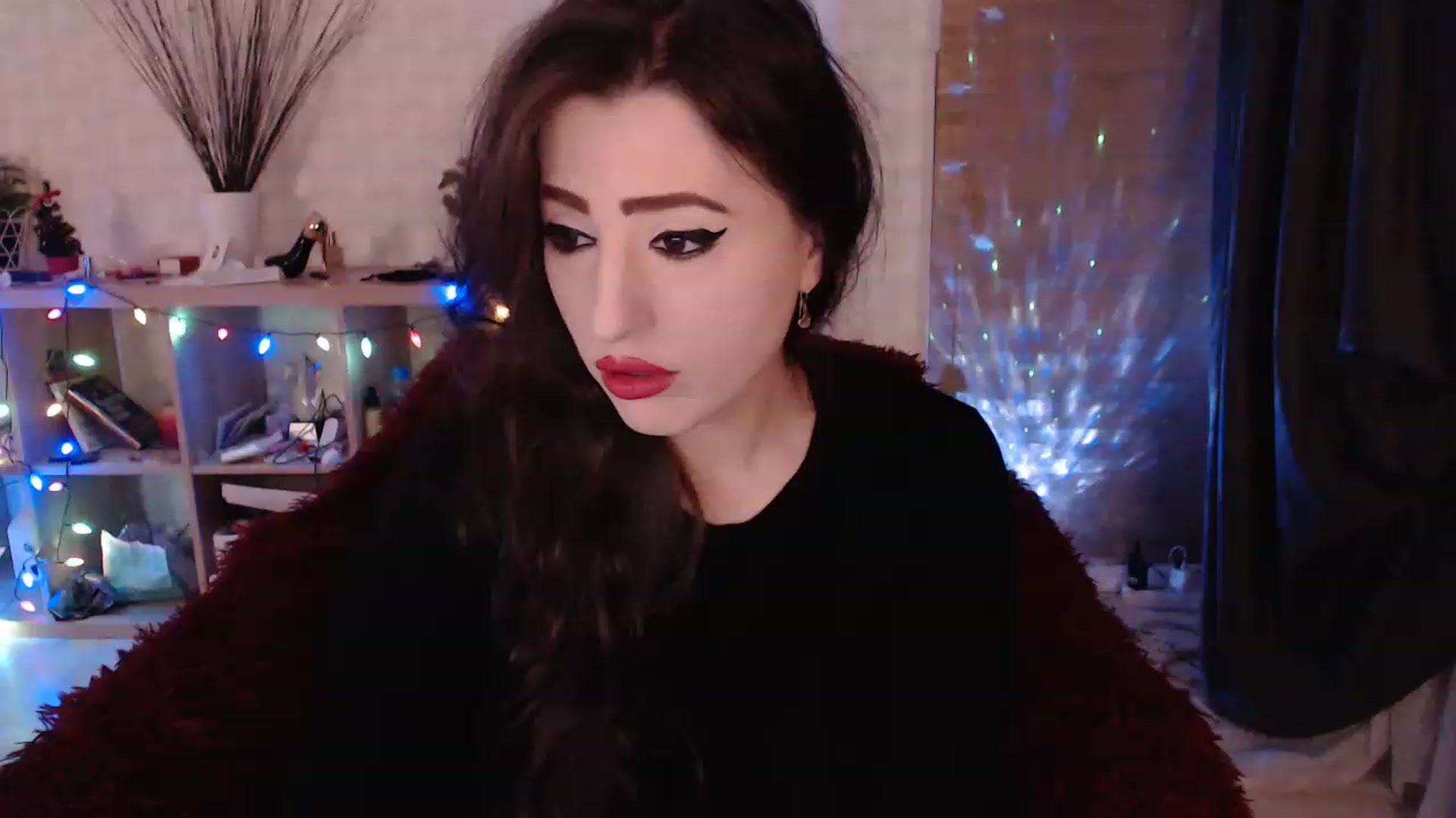 Gallery image thumbnail from HotRebbecca's myfreecams stream on, 02/07/2023, 24:29 image 5 of 20