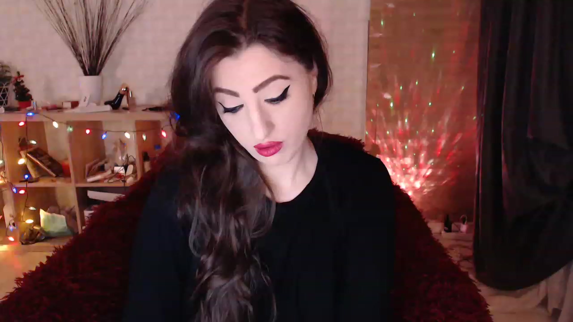 Gallery image thumbnail from HotRebbecca's myfreecams stream on, 02/07/2023, 24:29 image 10 of 20