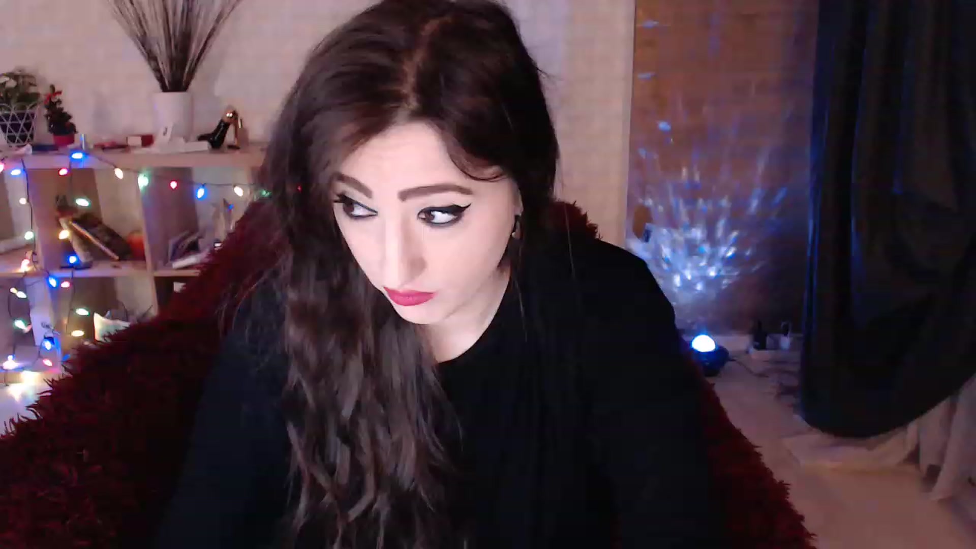 Gallery image thumbnail from HotRebbecca's myfreecams stream on, 02/07/2023, 01:03 image 18 of 20